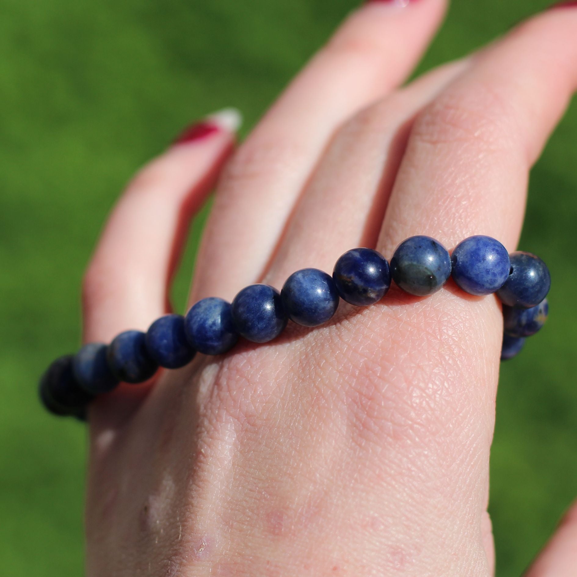 Natural Sodalite Beaded Bracelet for Women - Healing Crystal Jewelry for Stress Relief & Positive Energy - Perfect for Meditation, Yoga & Spiritual Gifts
