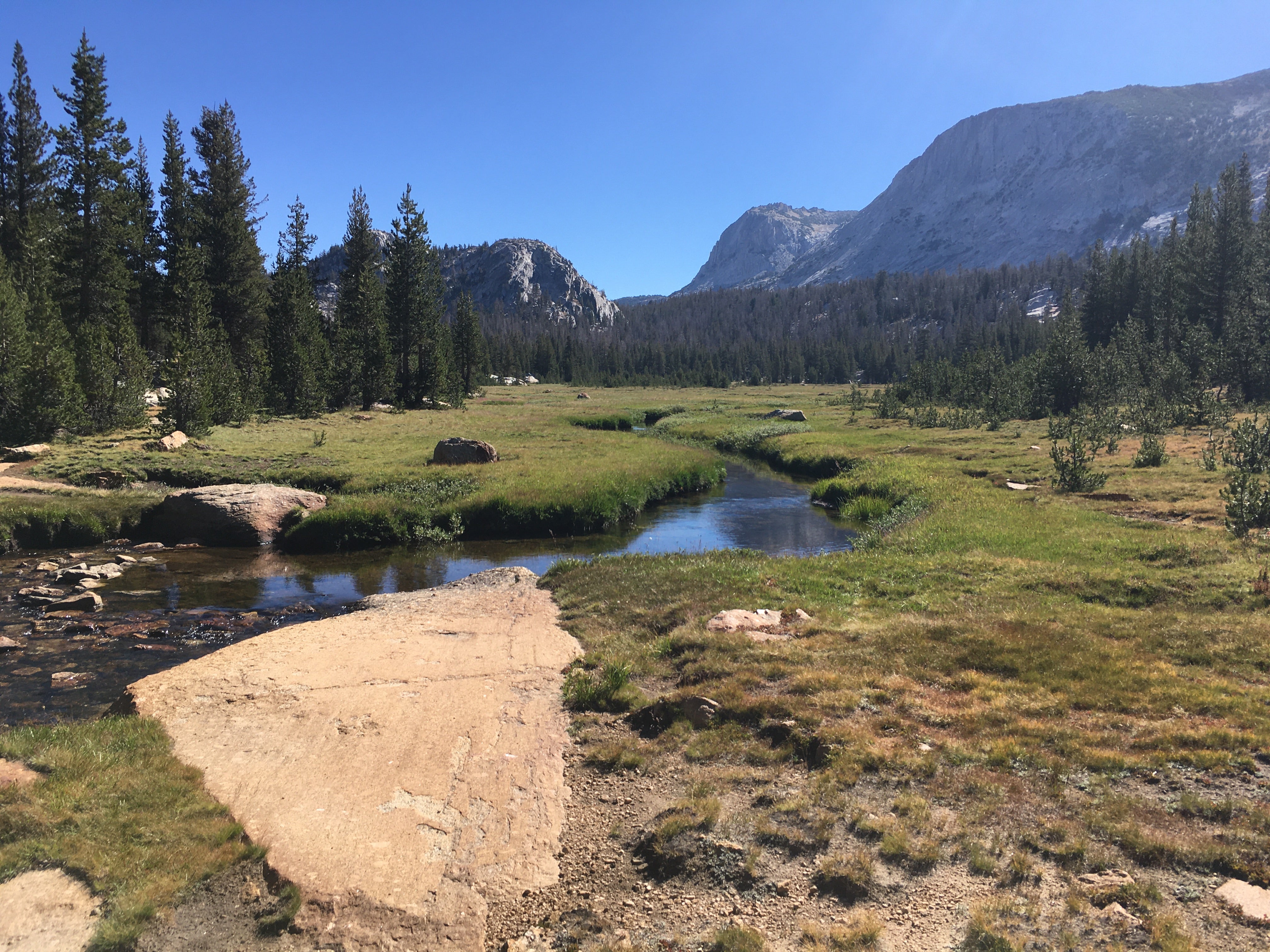 Best Lightweight Backpacking Gear for Yosemite National Park - Vogelsang High Sierra Camp Essentials | Hiking & Camping Equipment