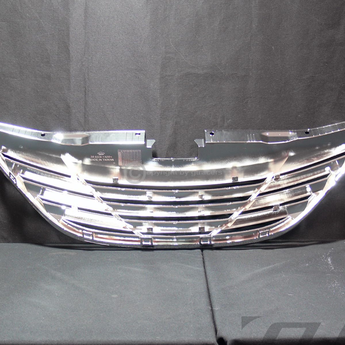 R&L Racing Front Bumper Center Hood Grill Grille for 2010-2012 Hyundai Sonata - Chrome Horizontal Style | Replacement Car Accessory for Enhanced Style & Protection