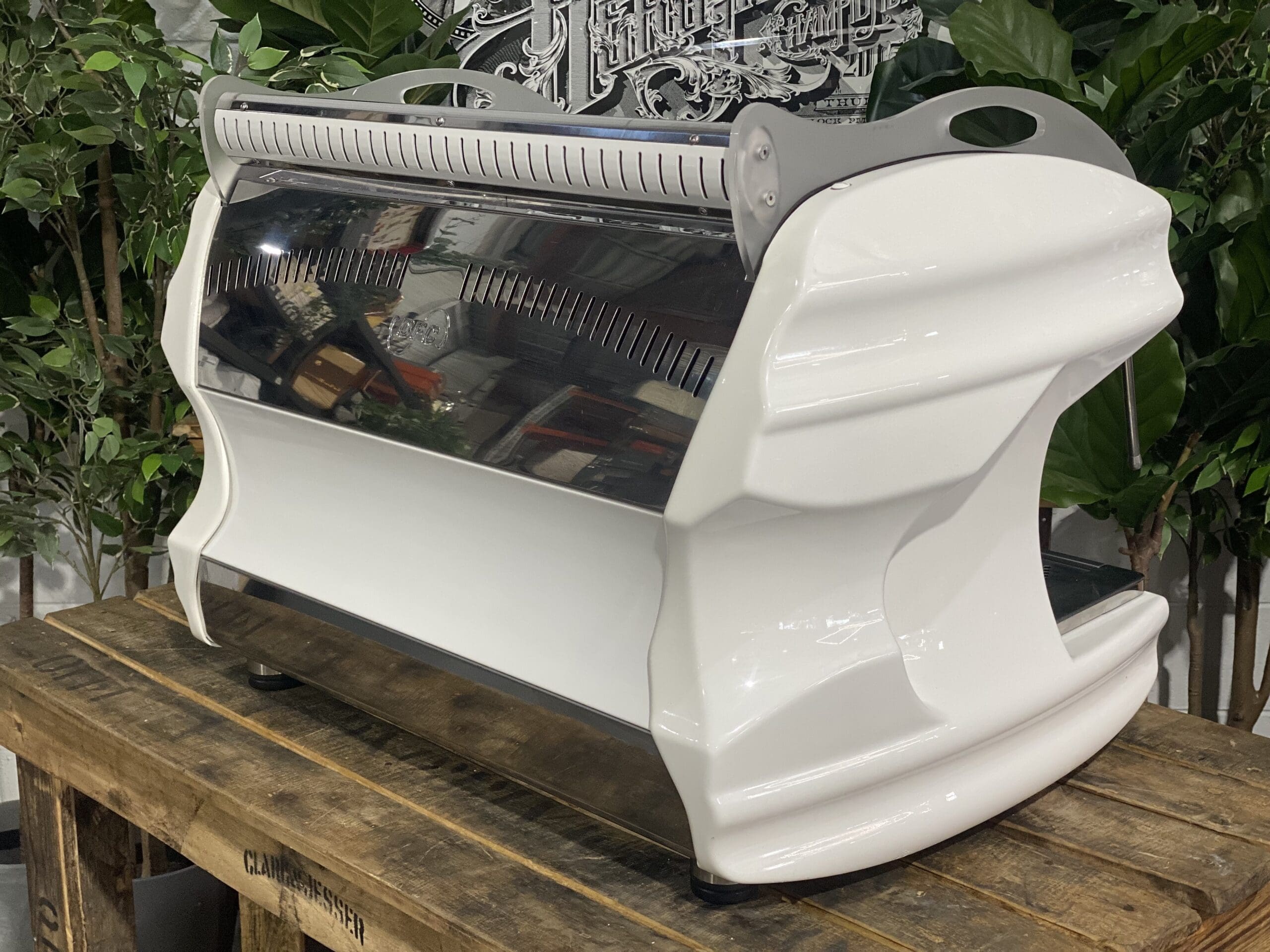 BFC Lira 2 Group White Commercial Espresso Machine - Professional Coffee Maker for Cafes, Restaurants & Offices | Perfect for High-Volume Brewing & Latte Art