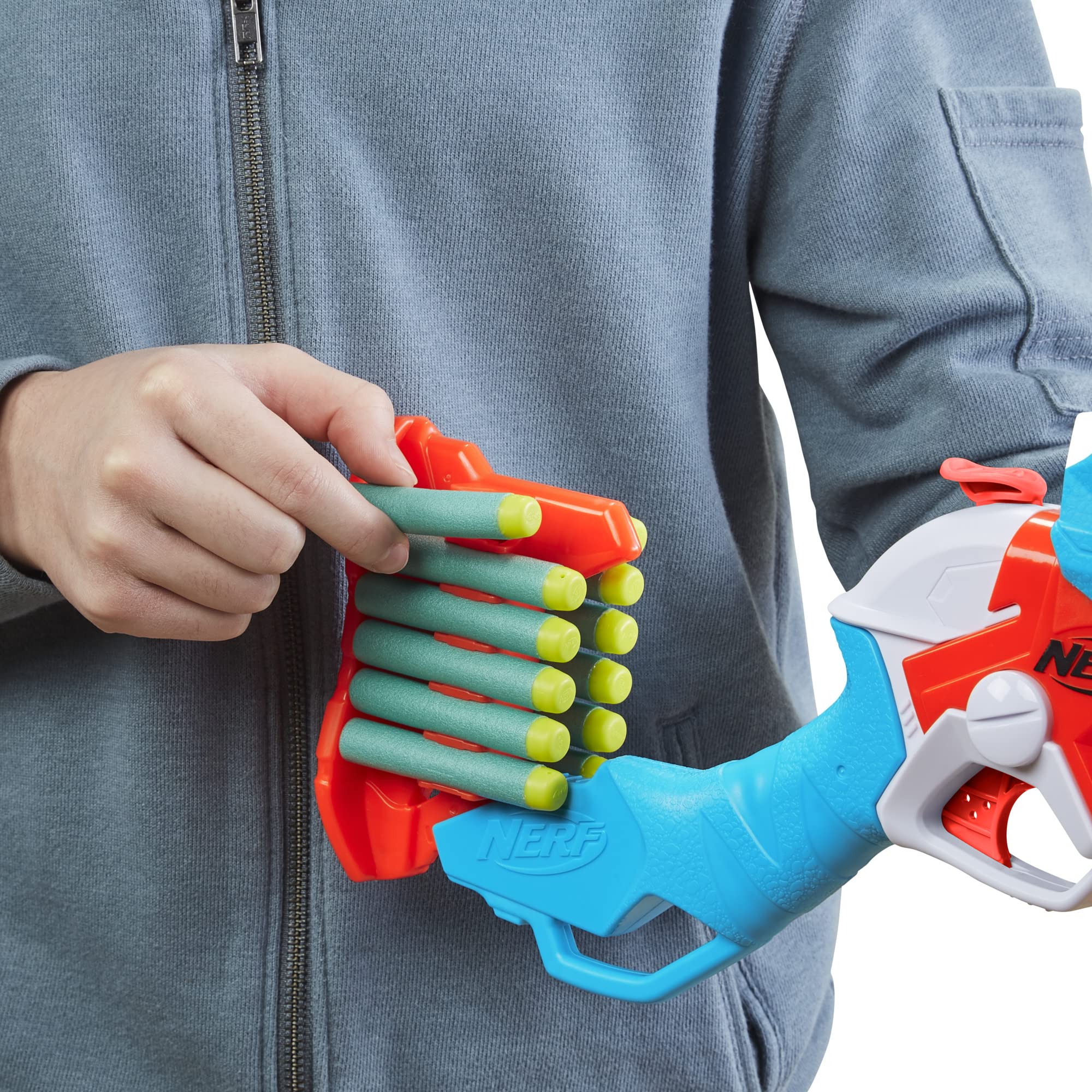 Nerf DinoSquad Tricera-Blast Dart Blaster with 12 Elite Darts - Outdoor Toy for Kids Ages 8+ - Dinosaur-Themed Foam Blaster for Boys and Girls - Perfect for Backyard Battles and Pretend Play