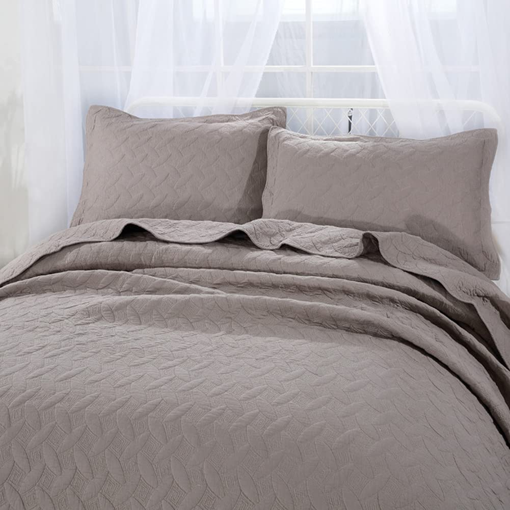 VCTOPS 100% Cotton Solid Embroidery 3-Piece Quilt Set - Lightweight Queen Size Bedspread, Coverlet & 2 Pillow Shams | All-Season Comforter for Bedroom Decor (Khaki) - Perfect for Guest Rooms, Master Bedrooms & Cozy Home Styling