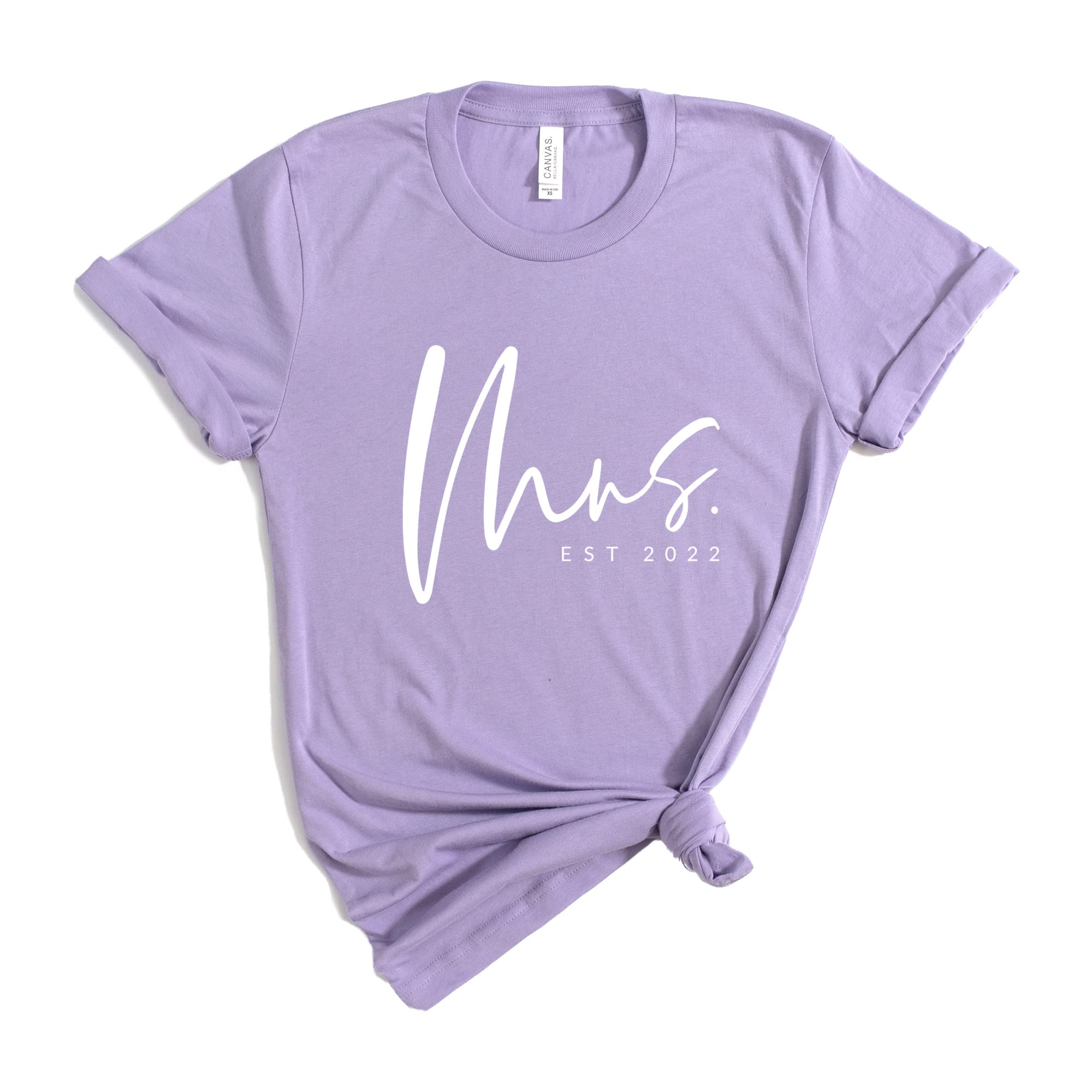 Custom Mr & Mrs Shirts for Couples - Cute Bride Gift, Just Married T-Shirt, Engagement & Honeymoon Apparel - Unisex Cotton Tee with Script Design for Wedding Parties, Bridal Showers & Romantic Getaways