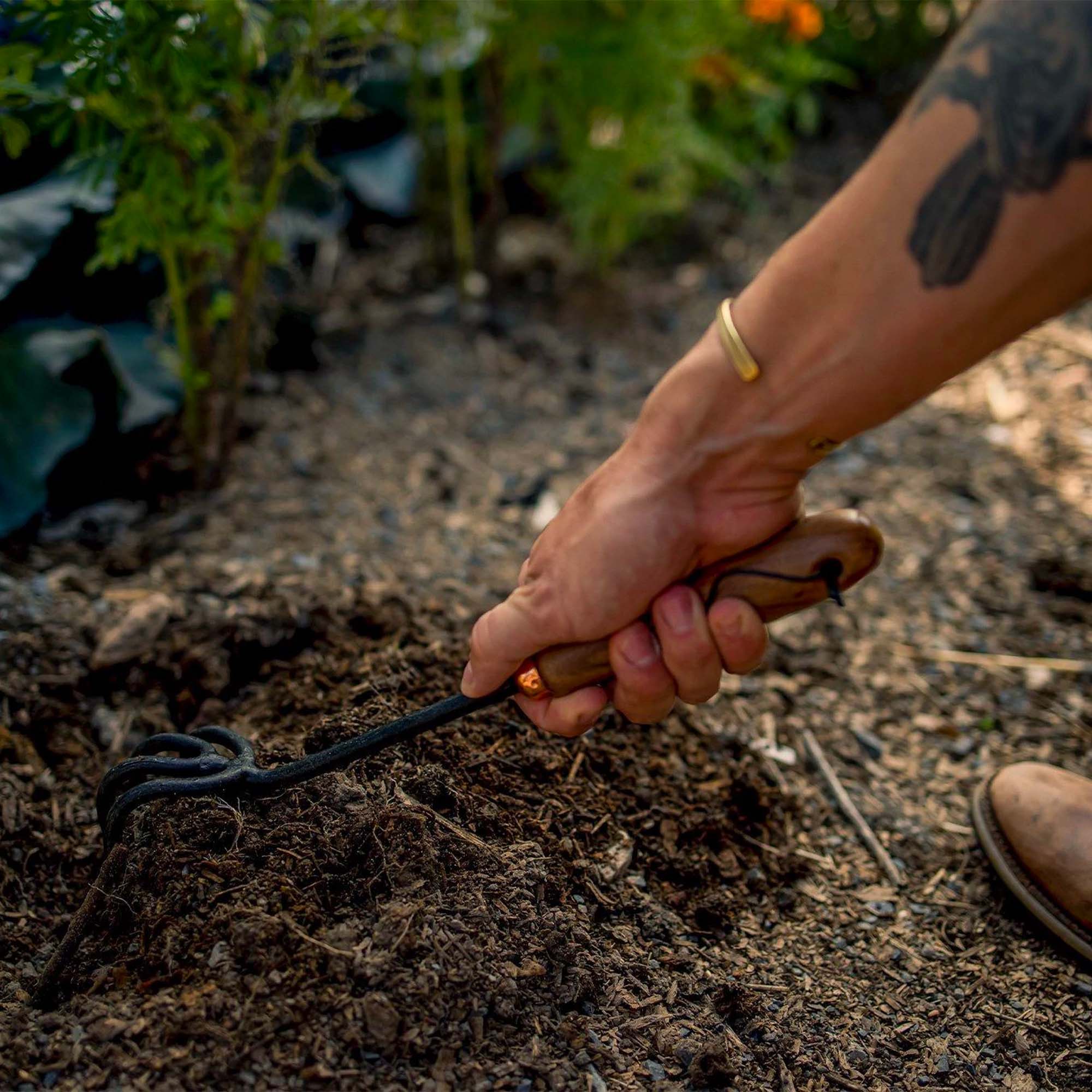 Best Garden Cultivator Tools - Heavy Duty Hand Tiller for Soil Aeration & Weed Control - Perfect for Home Gardening, Landscaping & Flower Beds