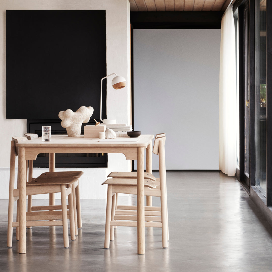 Eco-Friendly Modern Dining Chair - Sustainable Wooden Seat for Kitchen, Dining Room & Office - Comfortable & Stylish Home Furniture