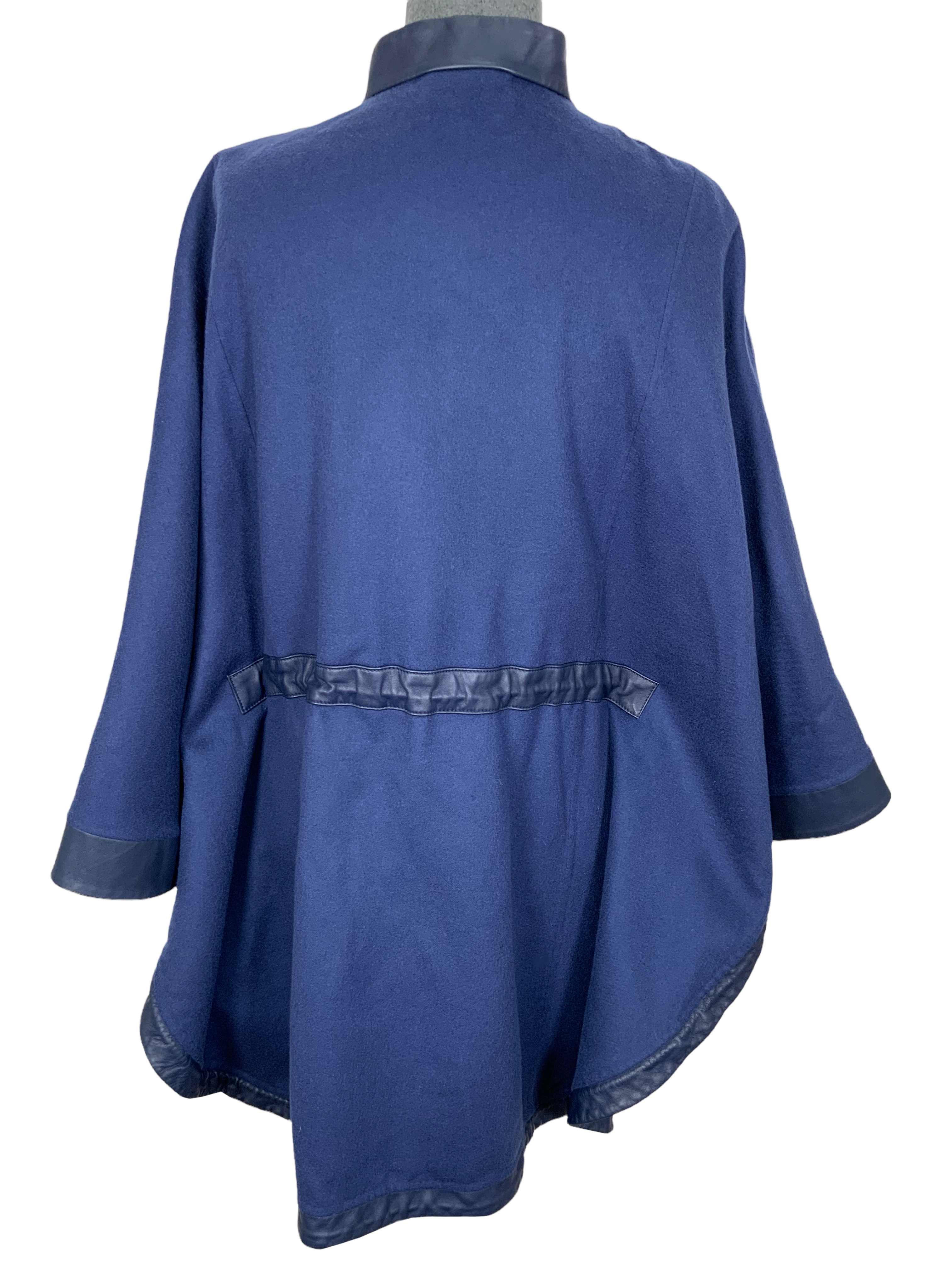 Luxury Loro Piana Cashmere & Lambswool Poncho with Lambskin Leather Trim - Soft Winter Wrap for Women - Perfect for Travel, Office & Evening Events