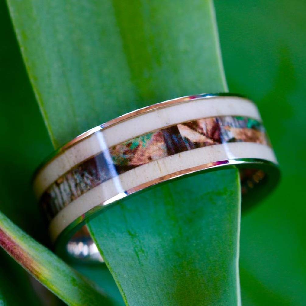 Camo Deer Antler Ring for Men & Women - Unique Camo Wedding Band - Durable Antler Engagement Ring - Hunting & Outdoor Style Jewelry - Perfect for Weddings, Camping, and Outdoor Adventures