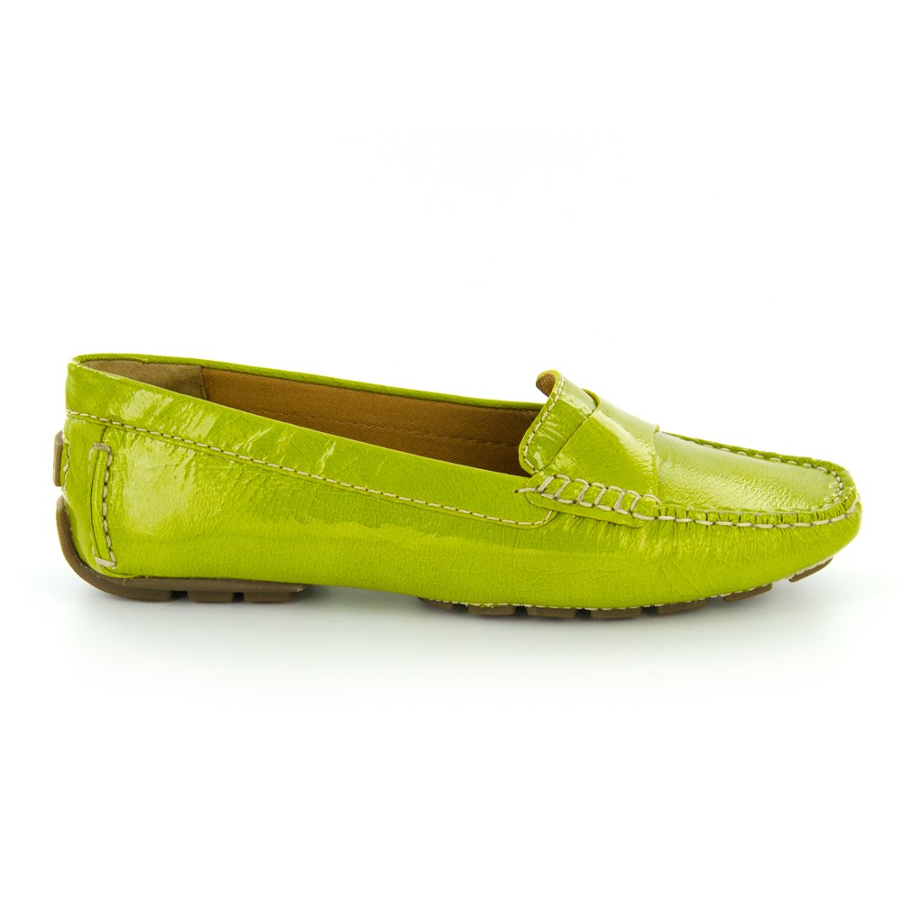 Clarks Women's Dunbar Grandby Comfortable Loafers - Slip-On Casual Shoes for Women with Cushioned Insoles | Perfect for Work, Travel & Everyday Wear