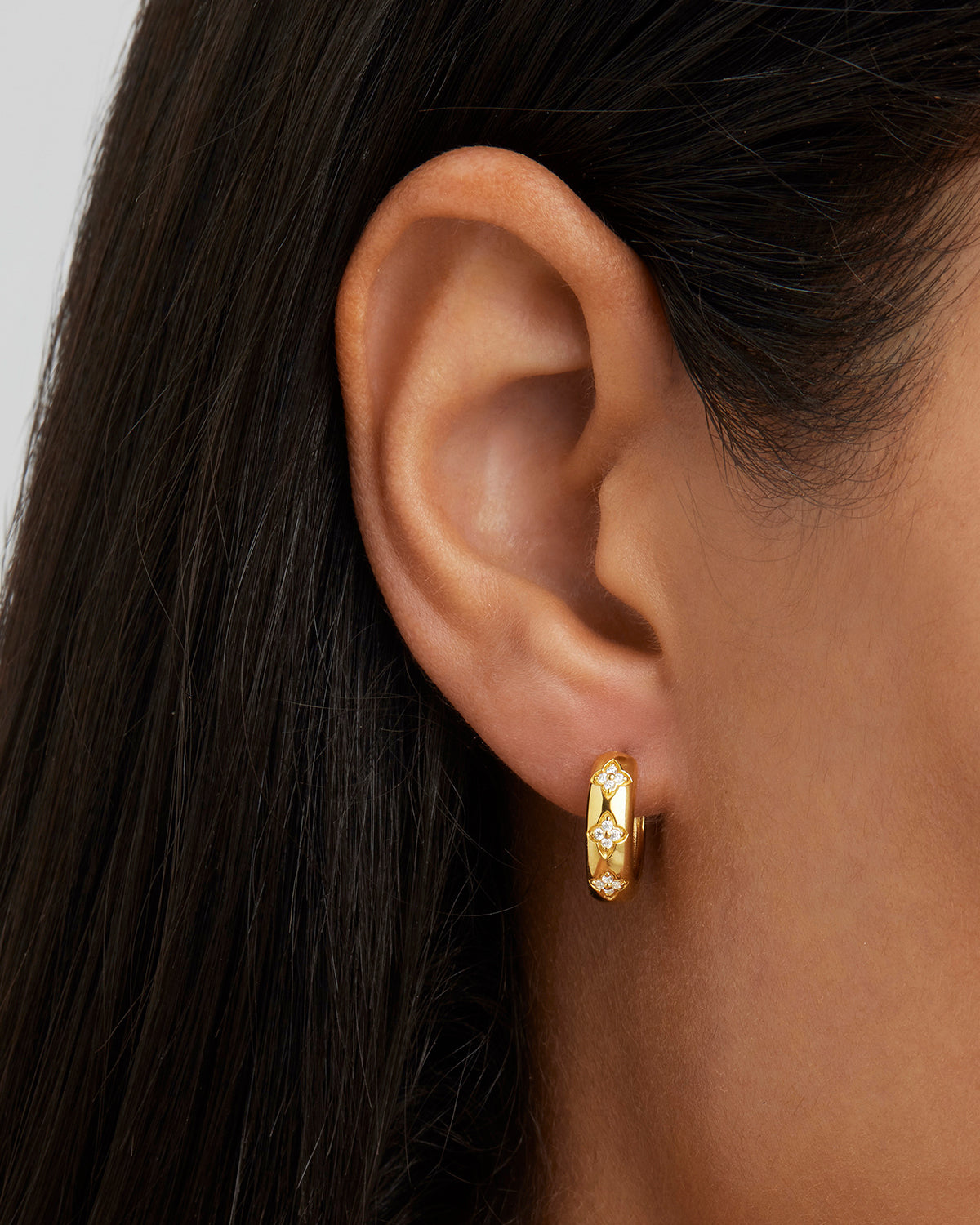 18K Gold Vermeil Lotus Hoop Earrings for Women - Elegant Floral Bloom Design, Hypoallergenic & Tarnish-Resistant - Perfect for Weddings, Parties & Everyday Wear
