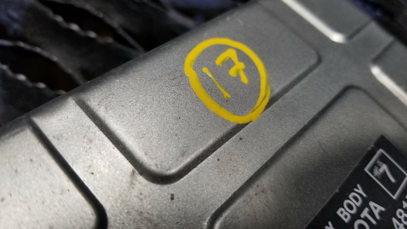 Original Toyota Highlander Multiplex Network Control Module OEM N17 - Compatible with 2001 2002 2003 Models | Perfect for Electrical System Repairs & Diagnostics