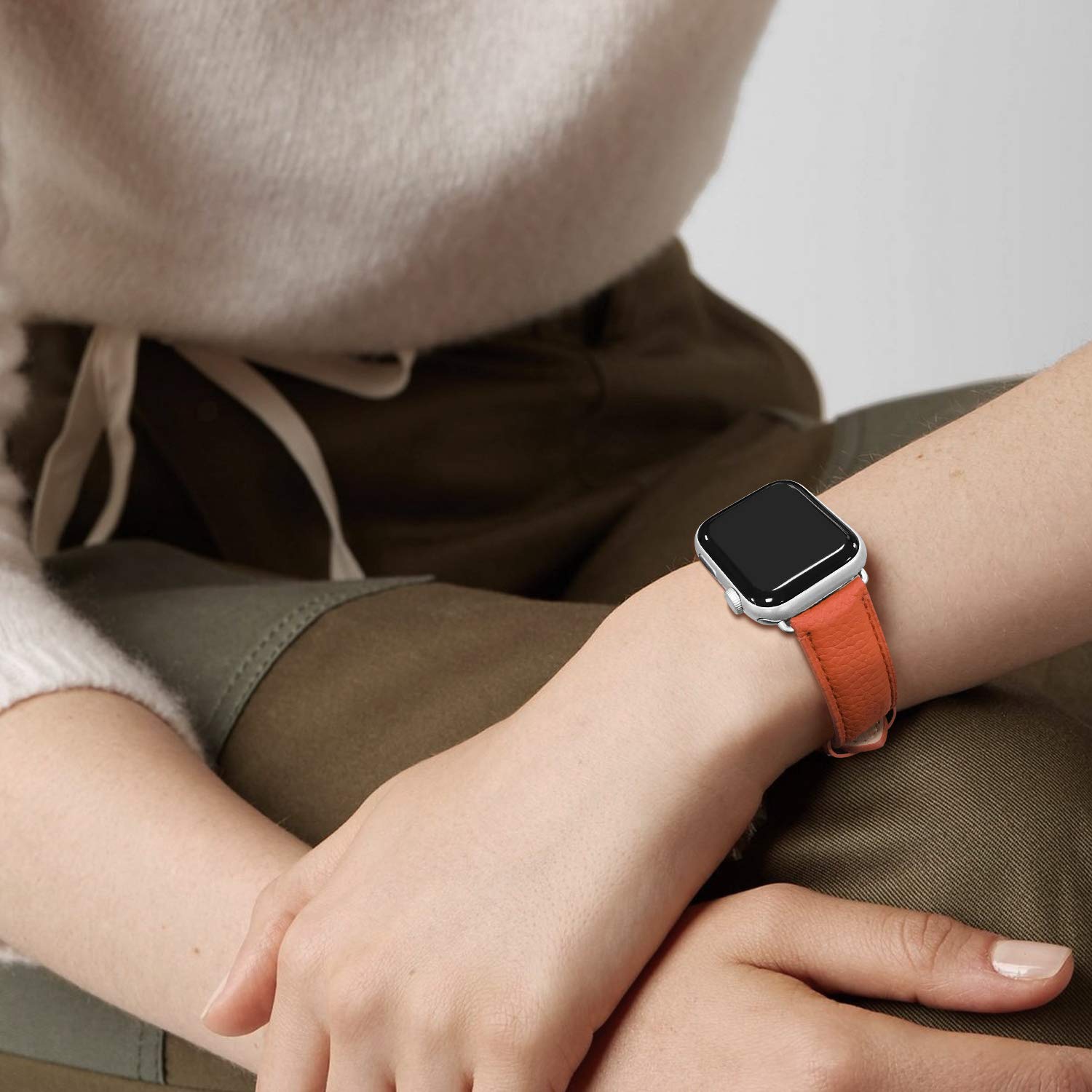 Fullmosa Genuine Leather Apple Watch Bands Compatible with Series 9/8/7/6/5/4/3/2/1/SE/Ultra 2 (38mm 40mm 41mm 42mm 44mm 45mm 49mm) - Stylish Replacement Strap for Women - Perfect for Work, Date Night & Formal Occasions