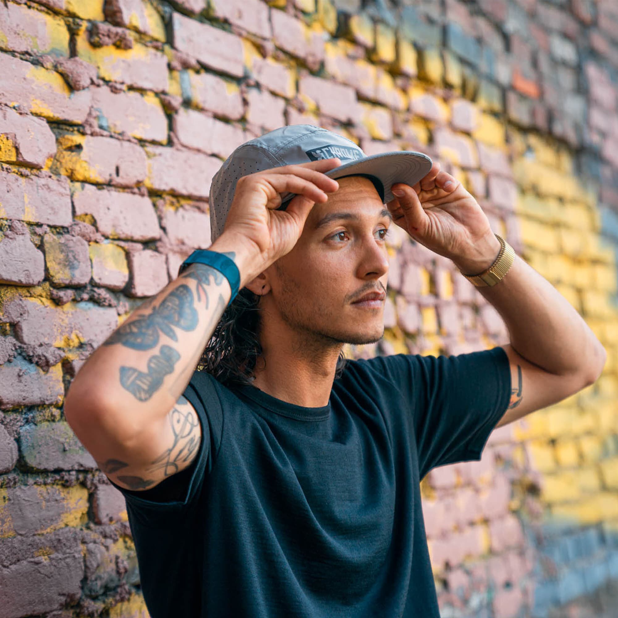 5 Panel Hat for Men & Women - Trendy Adjustable Snapback Cap for Streetwear & Casual Outfits - Perfect for Sports, Hiking & Everyday Wear