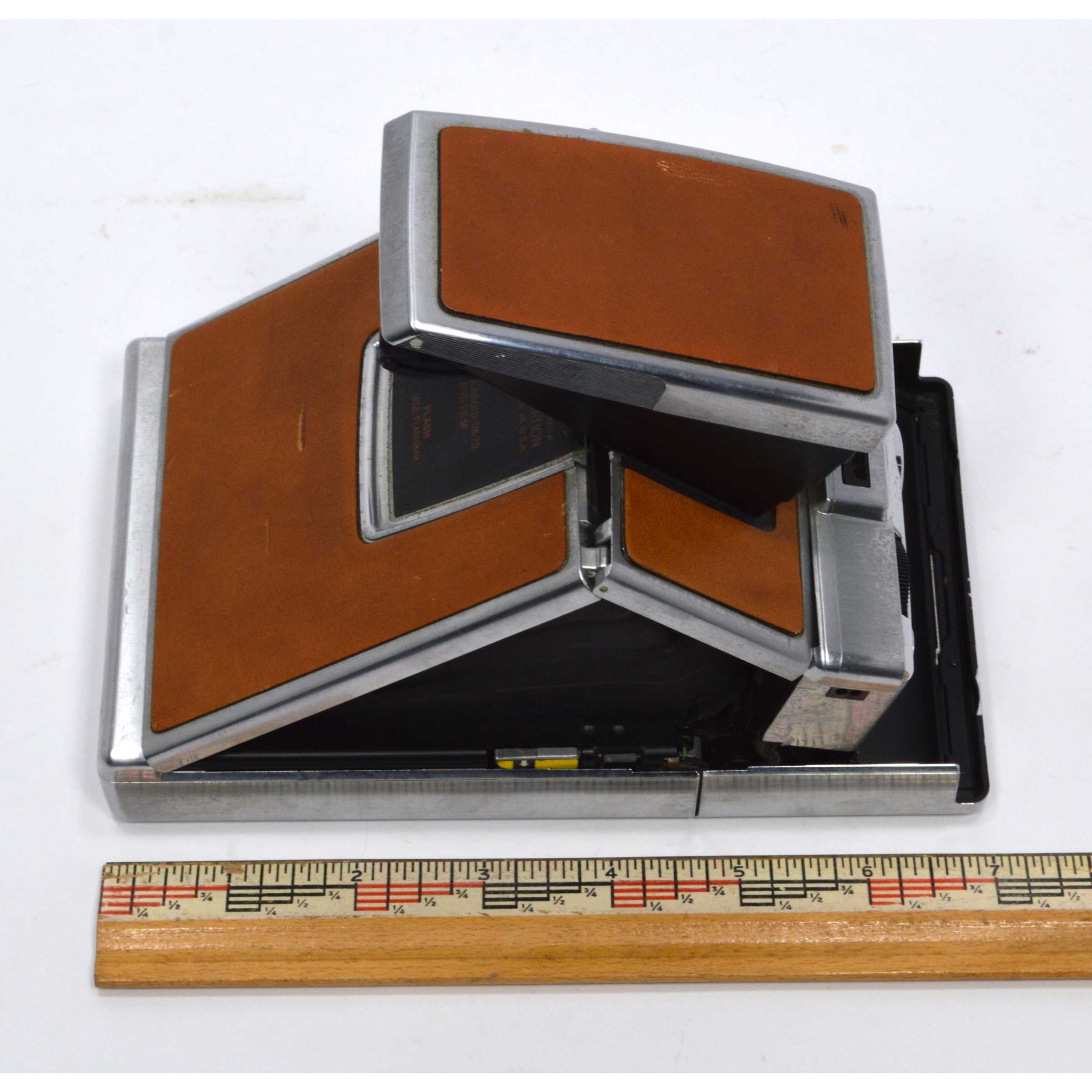 Vintage Polaroid SX-70 Alpha 1 Instant Land Camera - Silver & Tan Leather (Untested) - Retro Photography, Instant Film Camera for Collectors & Vintage Enthusiasts