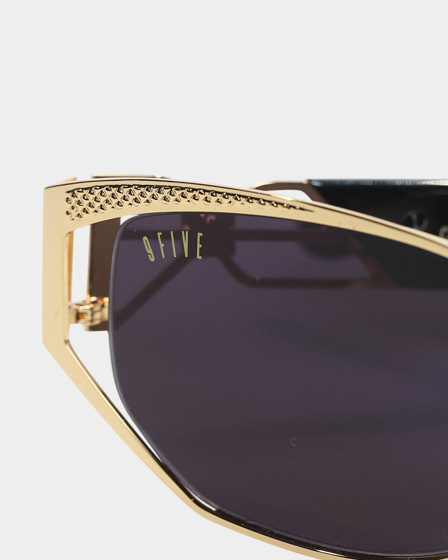 9FIVE The Cross Sunglasses for Men & Women - Polarized Black/Gold Aviator Style - Perfect for Driving, Beach & Outdoor Activities