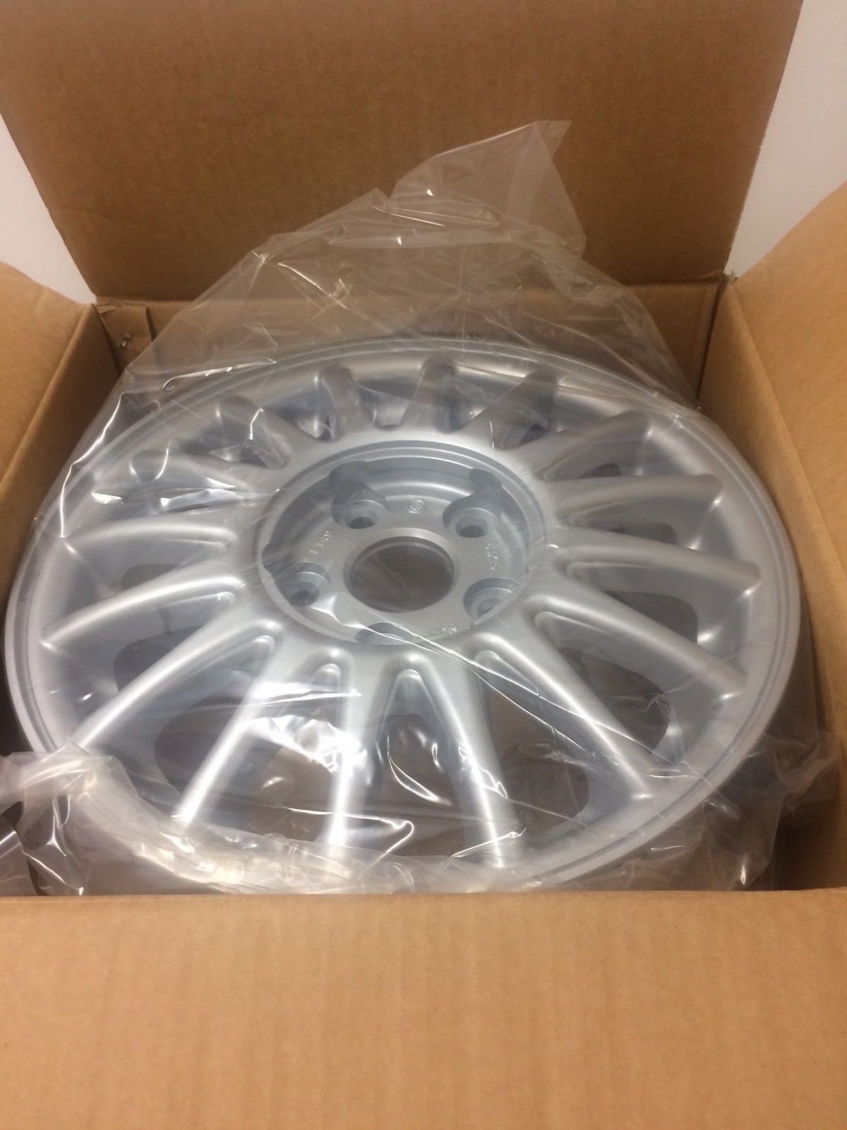 Genuine Daewoo Leganza Alloy Wheel 15