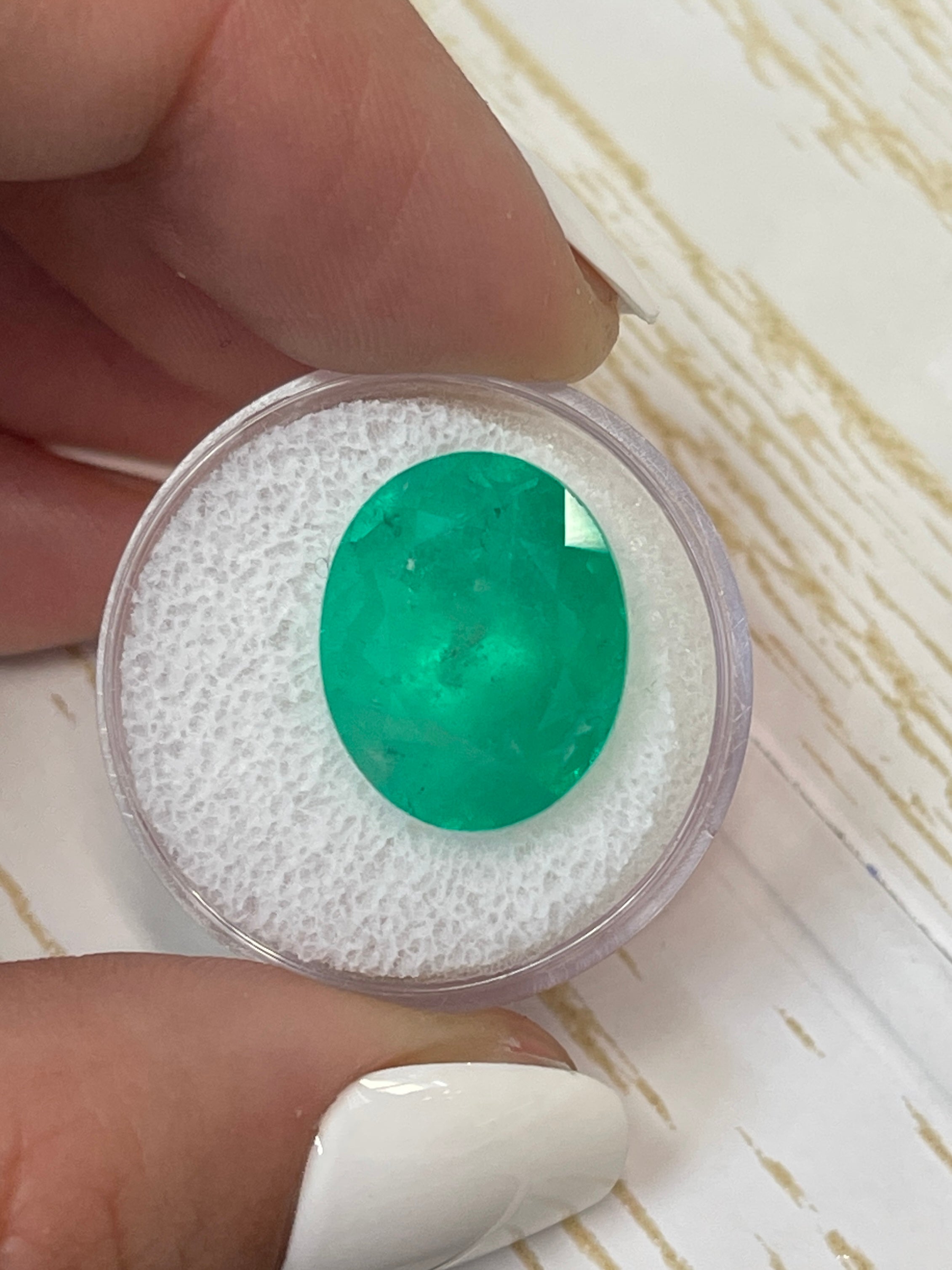 13.19 Carat Natural Colombian Emerald - Oval Cut Loose Gemstone (17x14mm) | Medium Green Color | Jewelry Making, Engagement Rings & Luxury Gifts