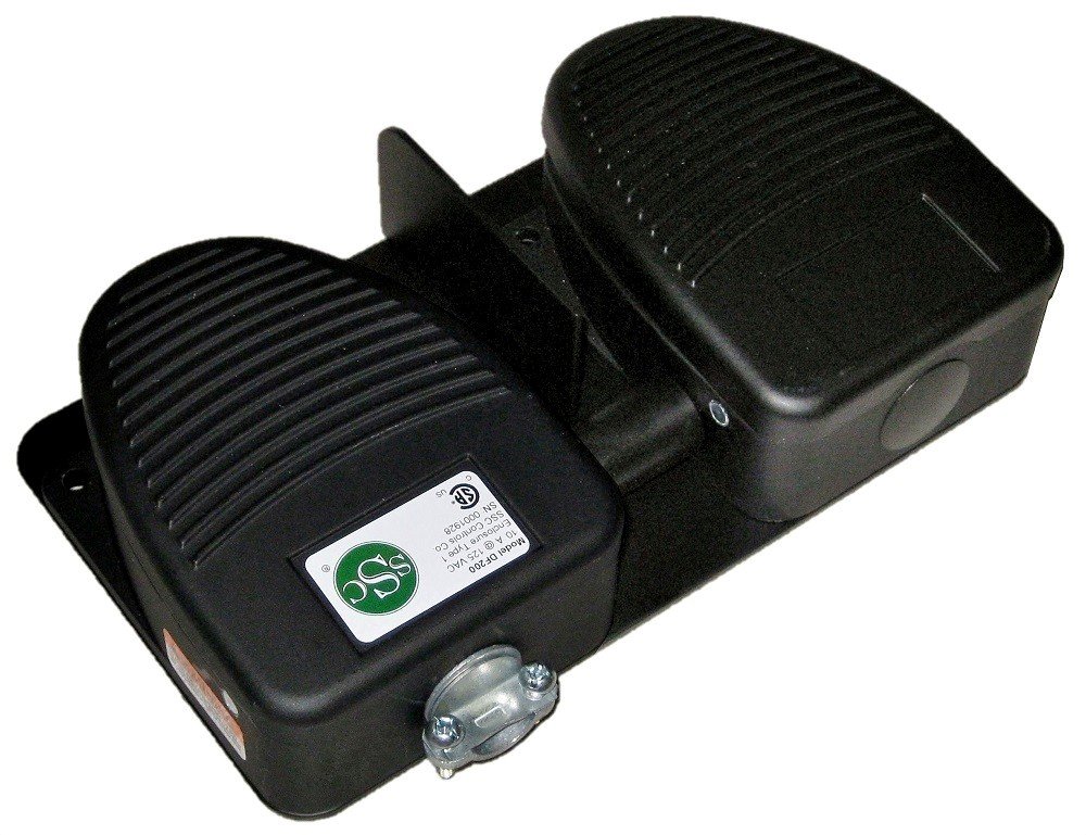 SSC Controls DF200 Dual Foot Switch - Heavy Duty Die-Cast Electrical Pedal with Momentary SPDT Action - Perfect for Industrial Machinery, Medical Equipment & Music Instruments
