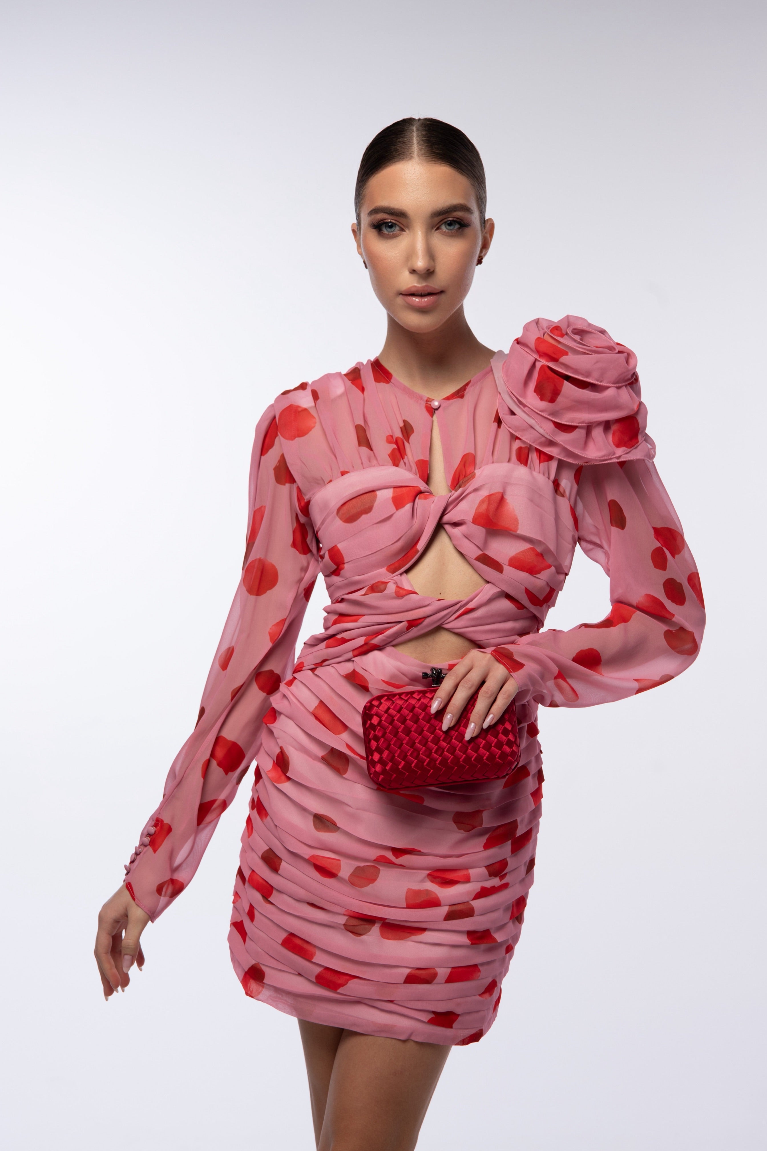 AMELIA Women's Floral Mini Dress with Cut Out & Ruched Patchwork Design - Perfect for Summer Parties, Beach Vacations & Date Nights
