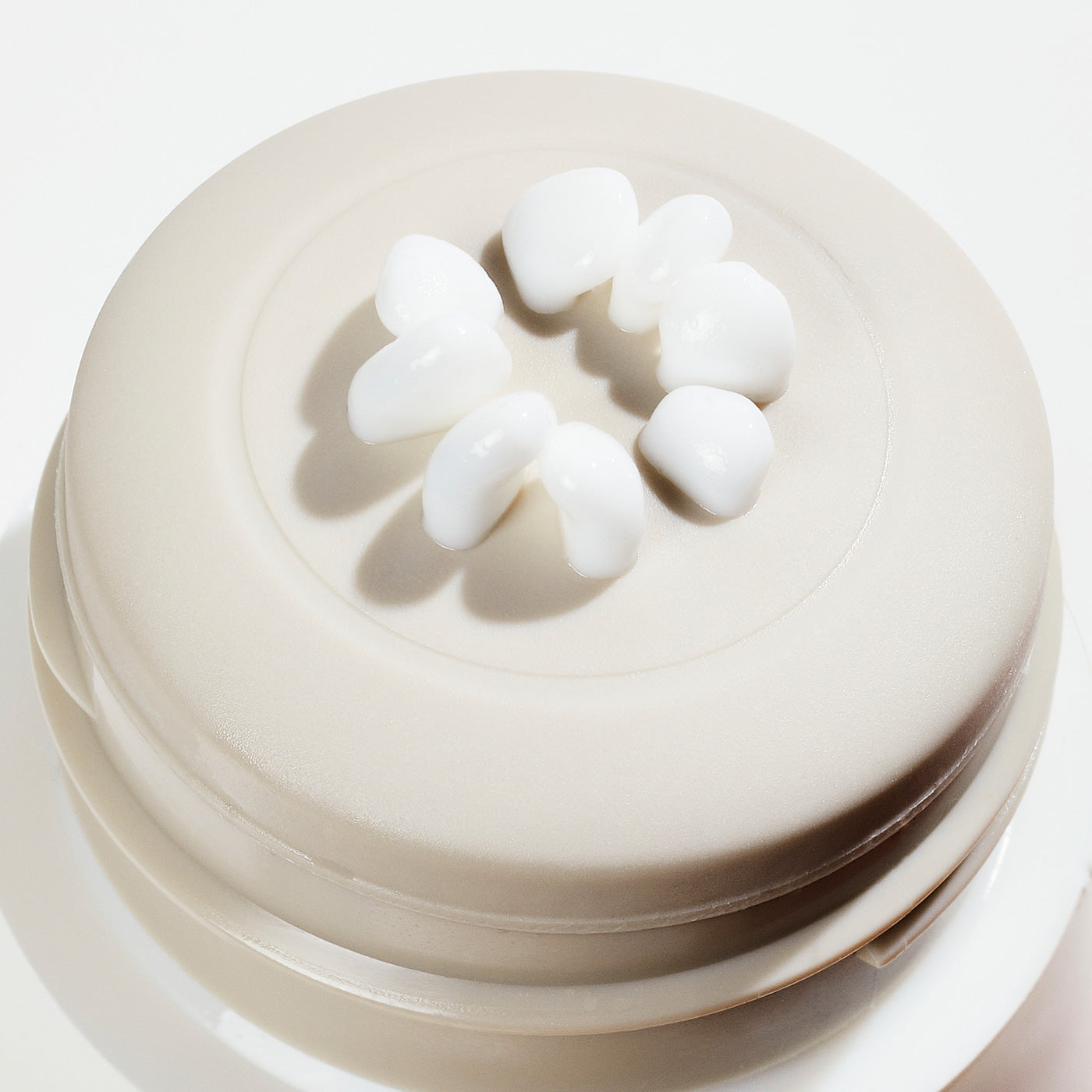 Bloom Cream Daily Moisturizer for Face - Hydrating & Nourishing Skincare with Hyaluronic Acid & Vitamin E - Perfect for Dry, Sensitive Skin Day & Night Care Routine