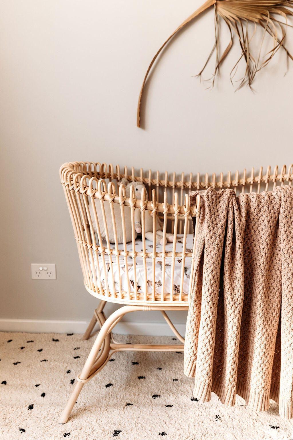 Snuggle Hunny Diamond Knit Baby Blanket - Soft Hazelnut Color for Newborns & Infants - Perfect for Nursery, Stroller & Cuddle Time