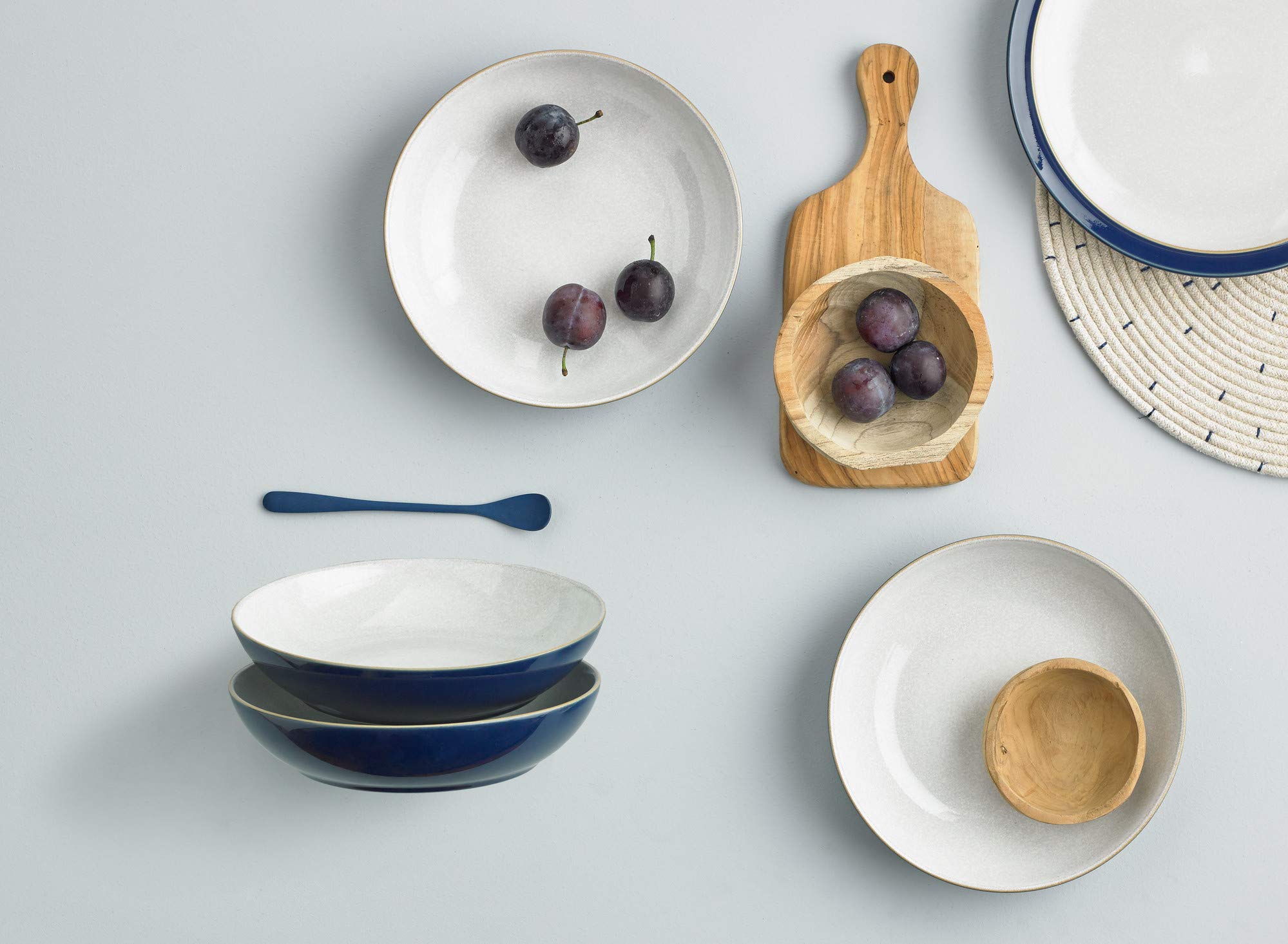 Denby Elements Dark Blue Pasta Bowls Set of 4 - 22cm (1050ml) Navy Blue & White Ceramic Stoneware - Microwave & Dishwasher Safe, Chip & Crack Resistant - Perfect for Italian Pasta, Soup, Salad & Family Dining