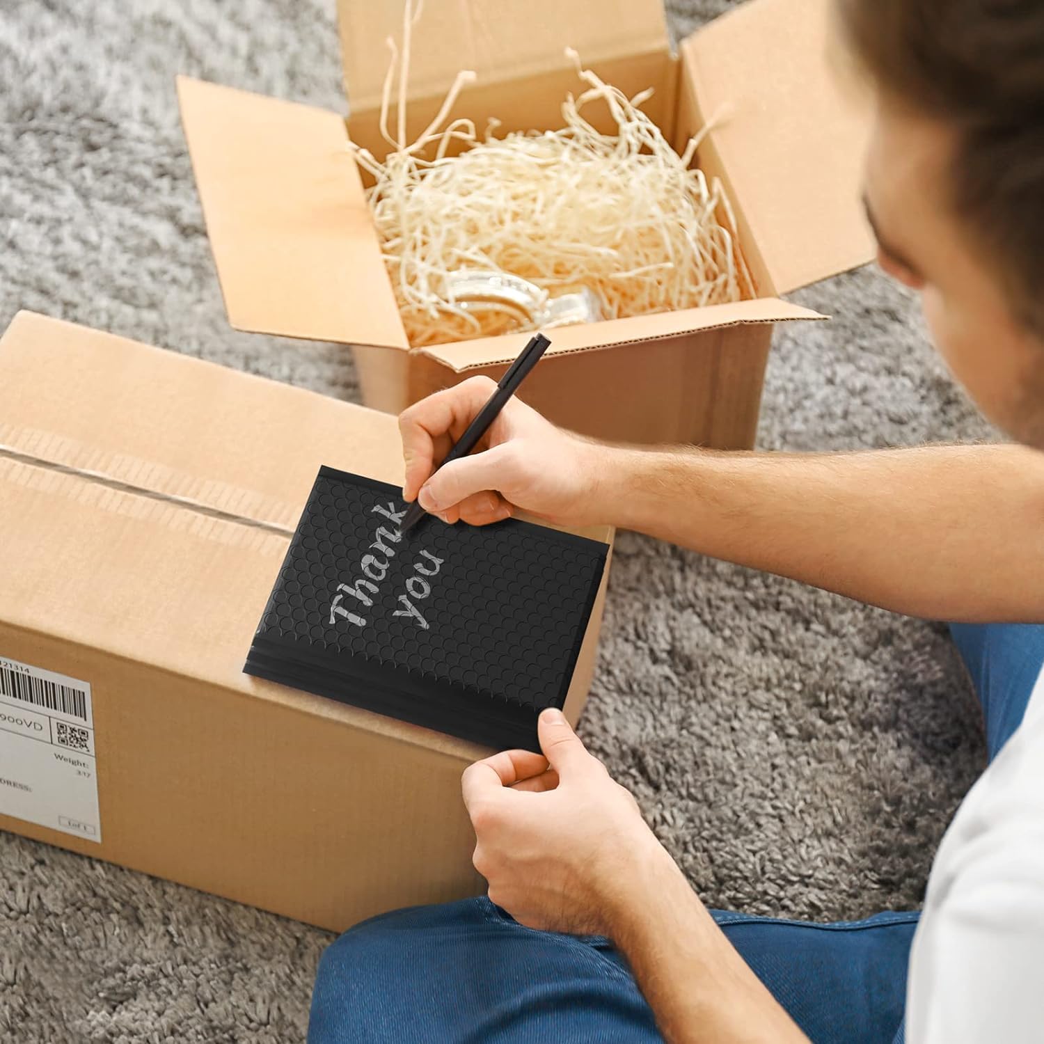 Metronic 4x8 Inch 800Pack Black Bubble Mailers - Waterproof Padded Envelopes with Self Seal Adhesion, Cushioning Padded Mailers for Jewelry, Small Items & Gifts - Perfect for Ecommerce Shipping, Online Stores & Small Business Packaging