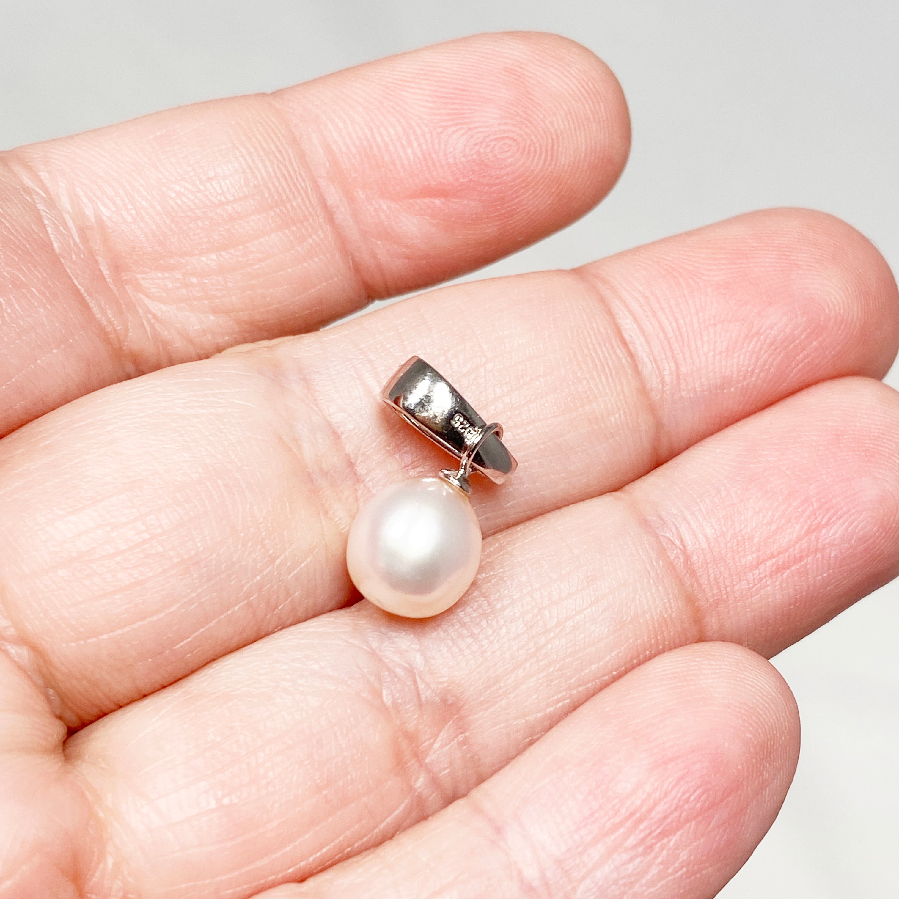 Elegant Pearl Pendant Necklace PPGJ551 - Perfect for Weddings, Parties & Special Occasions