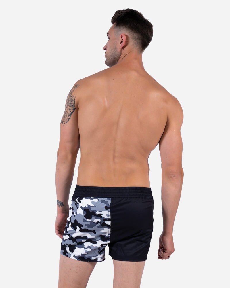 Split Camo Black 3 - Premium Camouflage Hunting Gear for Outdoor Adventures | Perfect for Hunting, Camping, and Tactical Use