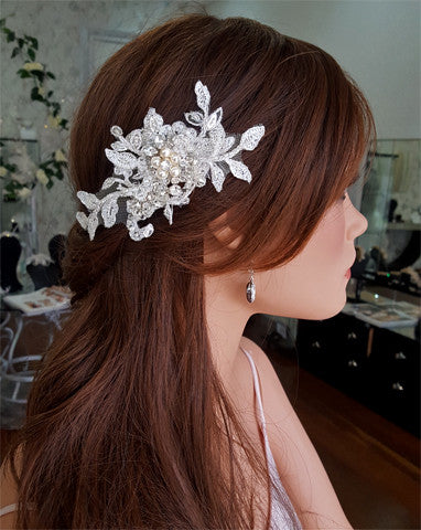 Elegant Pearl Flower Lace Comb Bridal Headpiece – Best Seller by Kezani | Perfect for Weddings, Prom, and Special Occasions