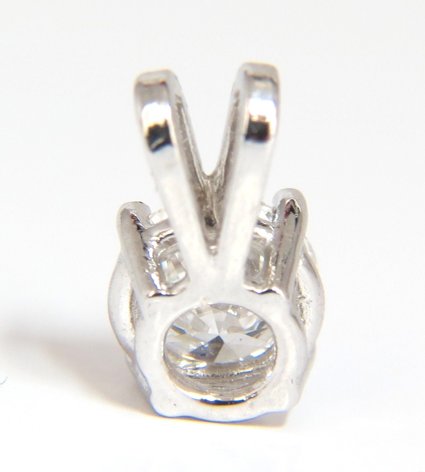 0.70CT GIA Certified E/VS1 Solitaire Diamond Pendant in 14K White Gold - Elegant Necklace for Weddings, Anniversaries & Special Occasions