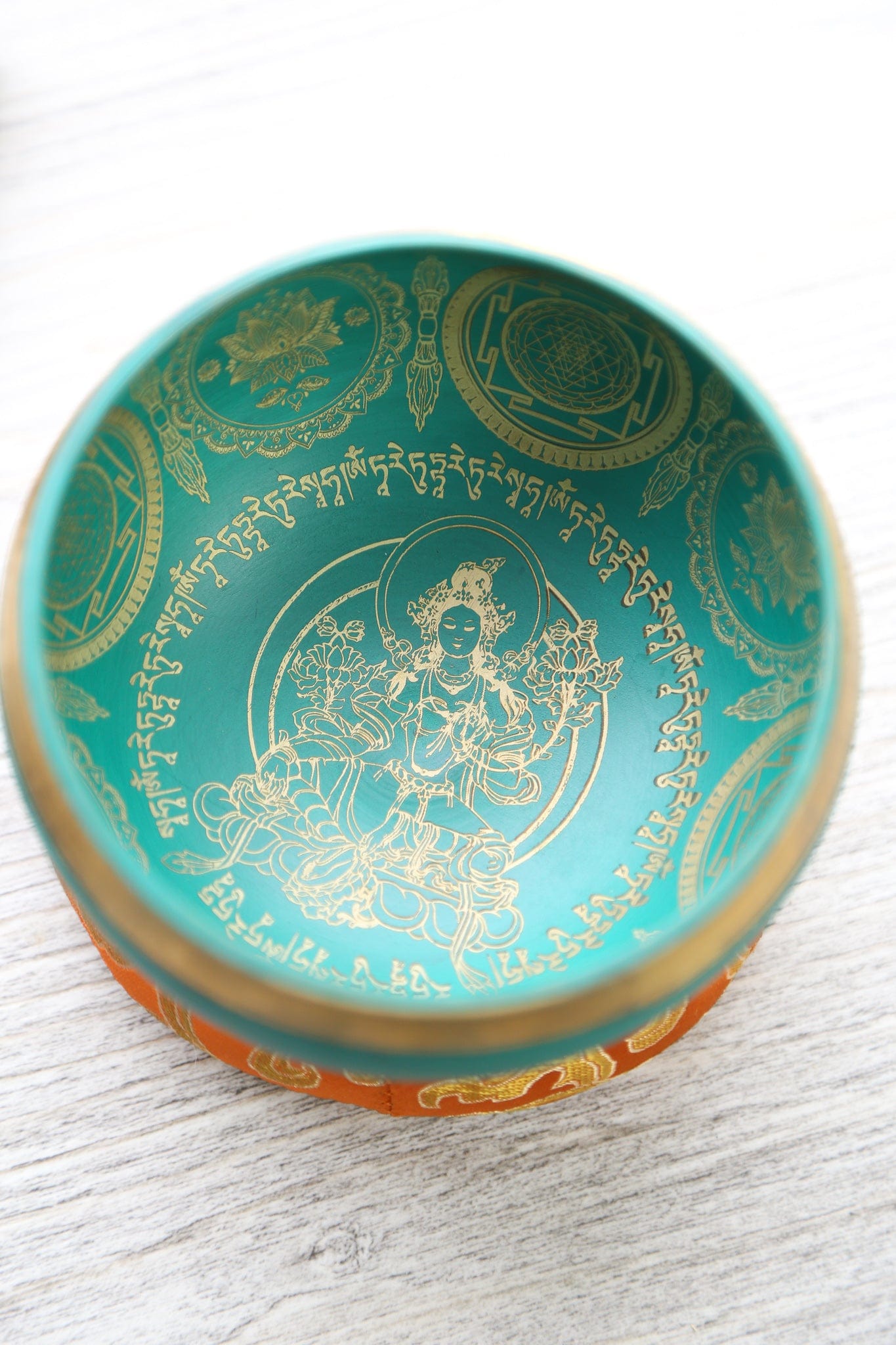 Authentic Green Tara Singing Bowl - Handcrafted Tibetan Meditation Bowl for Relaxation & Healing - Perfect for Yoga, Mindfulness & Sound Therapy