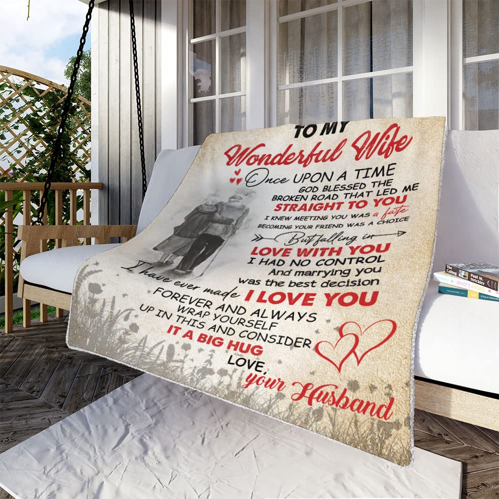 Personalized 'To My Wonderful Wife' Custom Throw Blanket - Romantic Love Letter Design with Custom Name - Perfect Anniversary, Valentine's Day & Wedding Gift for Her - Cozy Gift Idea for Couples, Bedroom Decor & Romantic Surprises