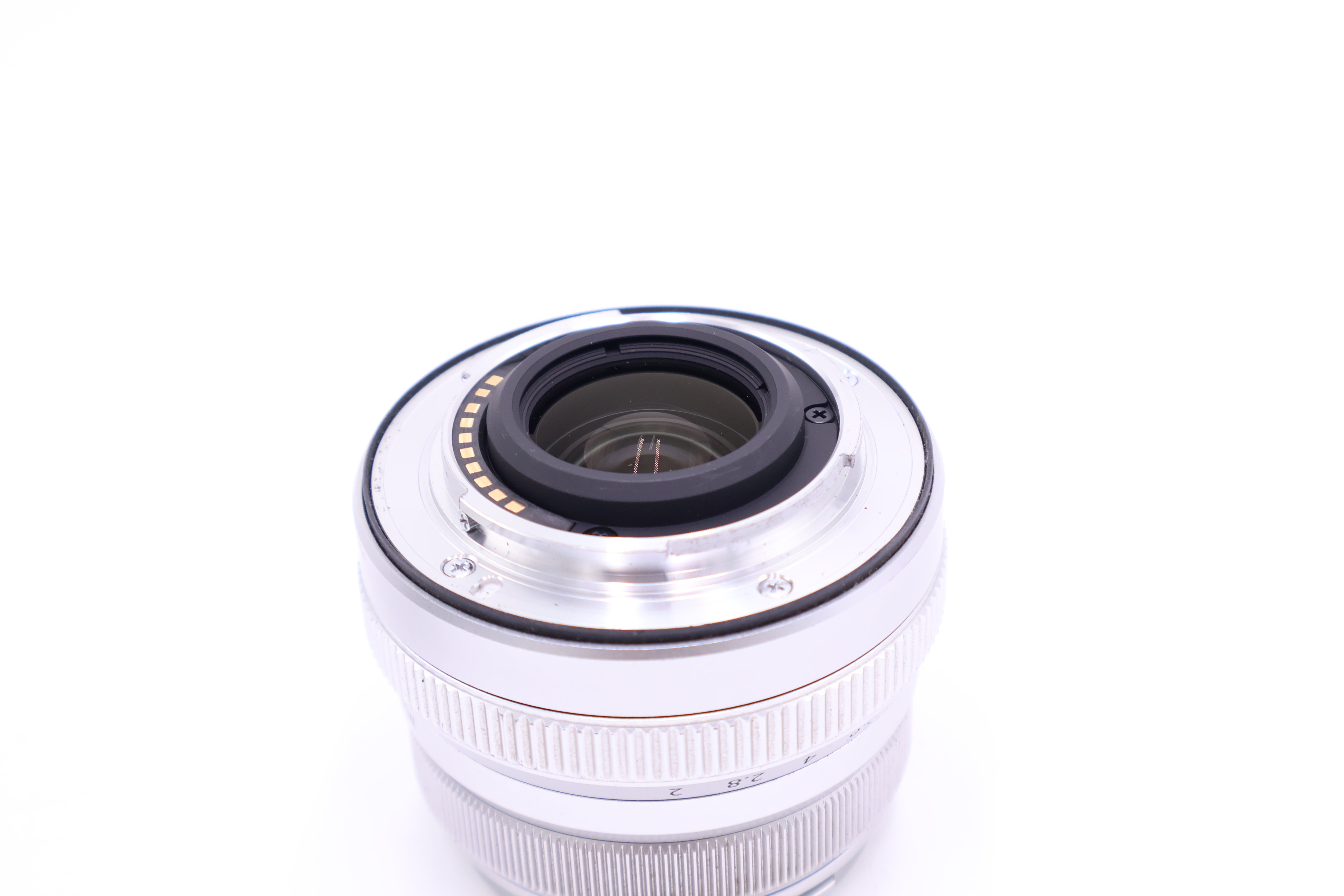 Fujifilm XF 35mm f/2 R WR Silver Prime Lens - Super EBC Coating - Used - Perfect for Street & Portrait Photography