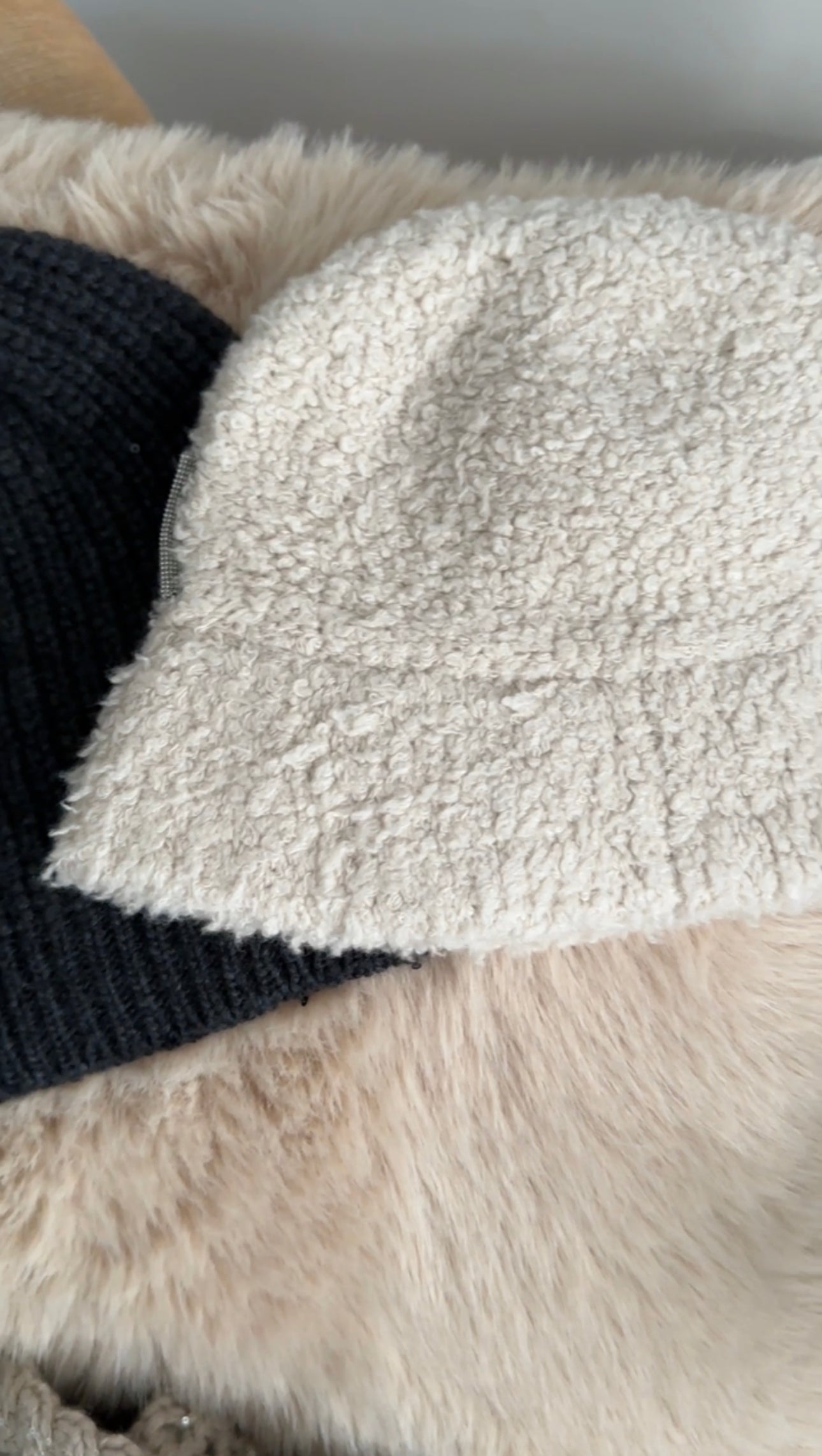 Brunello Cucinelli Ivory Boucle Knit Bucket Hat for Women - Luxury Cashmere Winter Beanie for Outdoor Activities & Fashion Streetwear