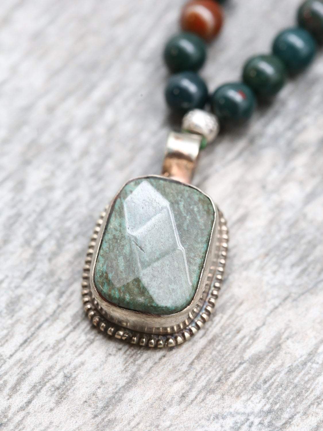 Green Heart Chakra Energy Mala Beads - 108 Healing Meditation Prayer Necklace for Spiritual Balance & Stress Relief | Perfect for Yoga, Reiki & Mindfulness Practices