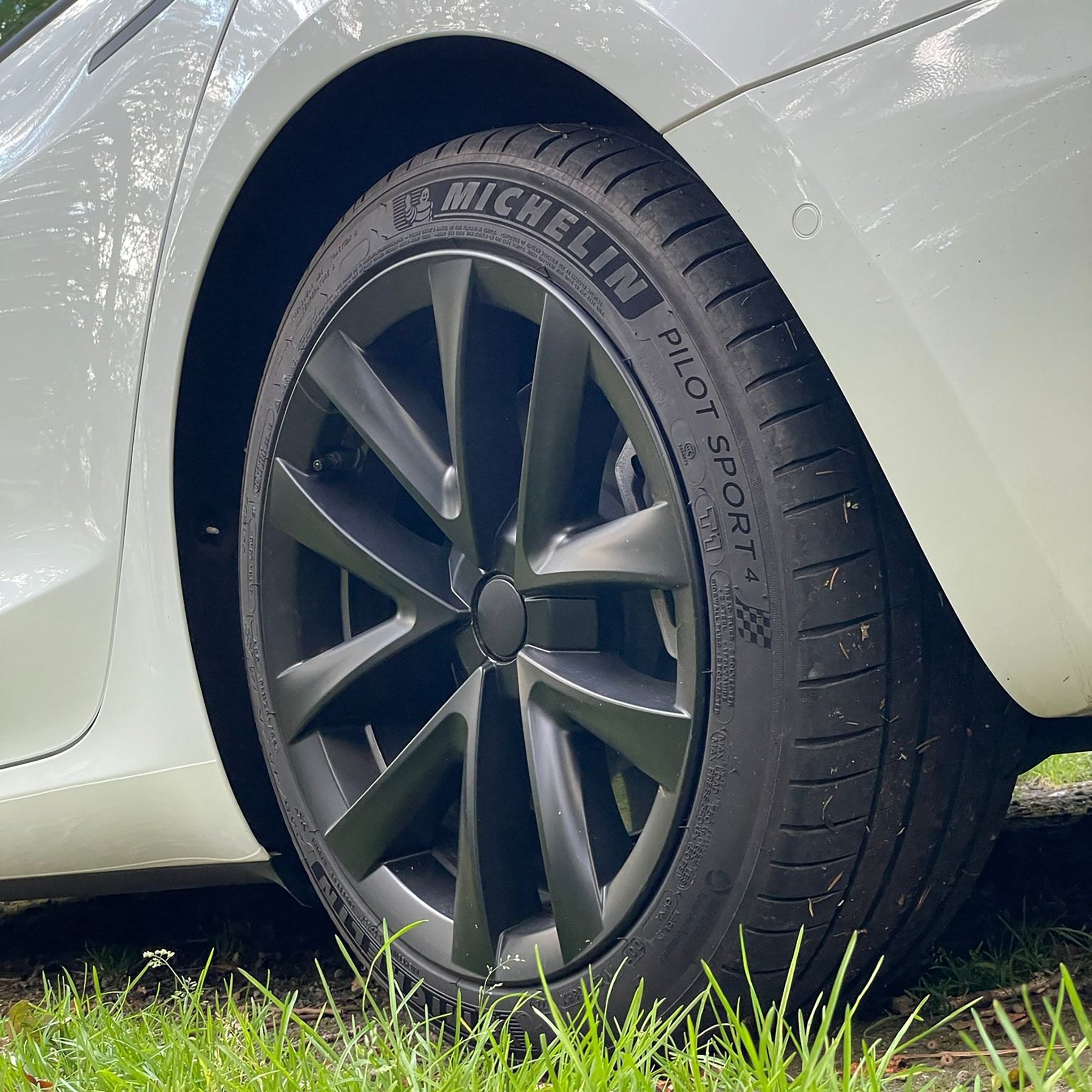 Arachnid Style Wheel Covers for Tesla Model 3 18