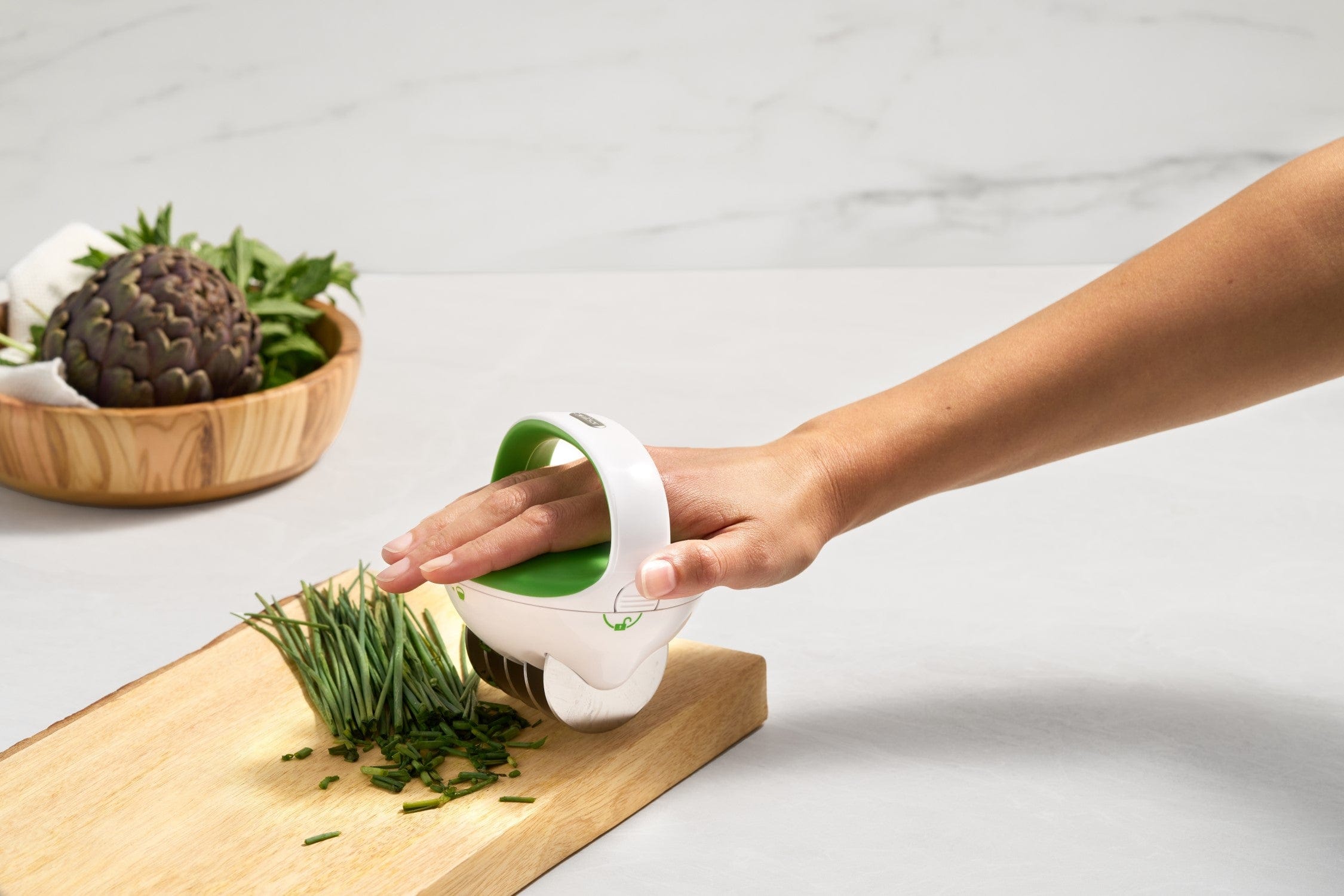 Zyliss Fast Cut Herb Tool - Sharp Stainless Steel Herb Scissors for Kitchen, Cooking & Garnishing - Perfect for Chopping Parsley, Basil & Fresh Herbs