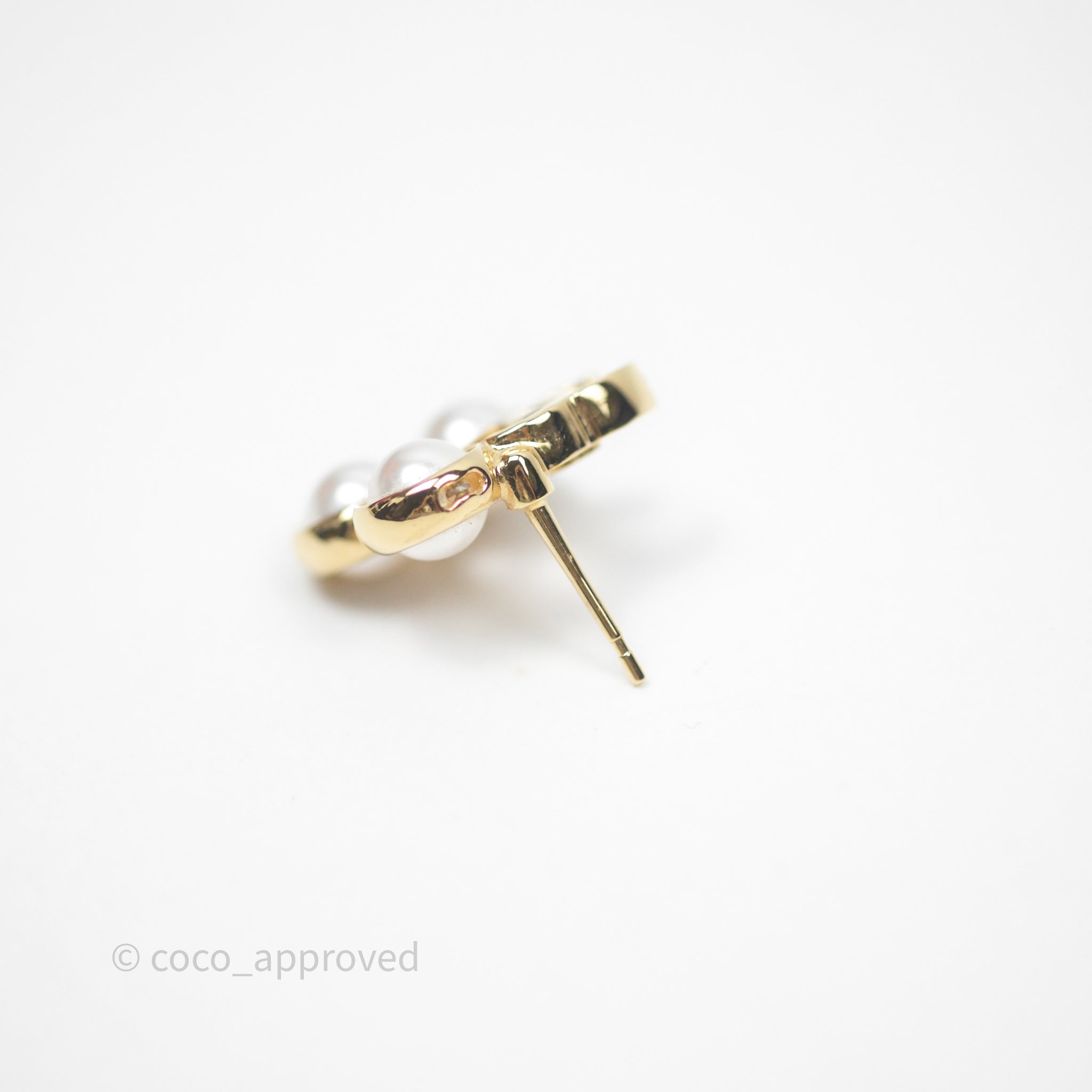 Chanel CC Pearl Earrings in Gold Tone - Luxury Fashion Jewelry for Women | Perfect for Parties, Weddings & Special Occasions