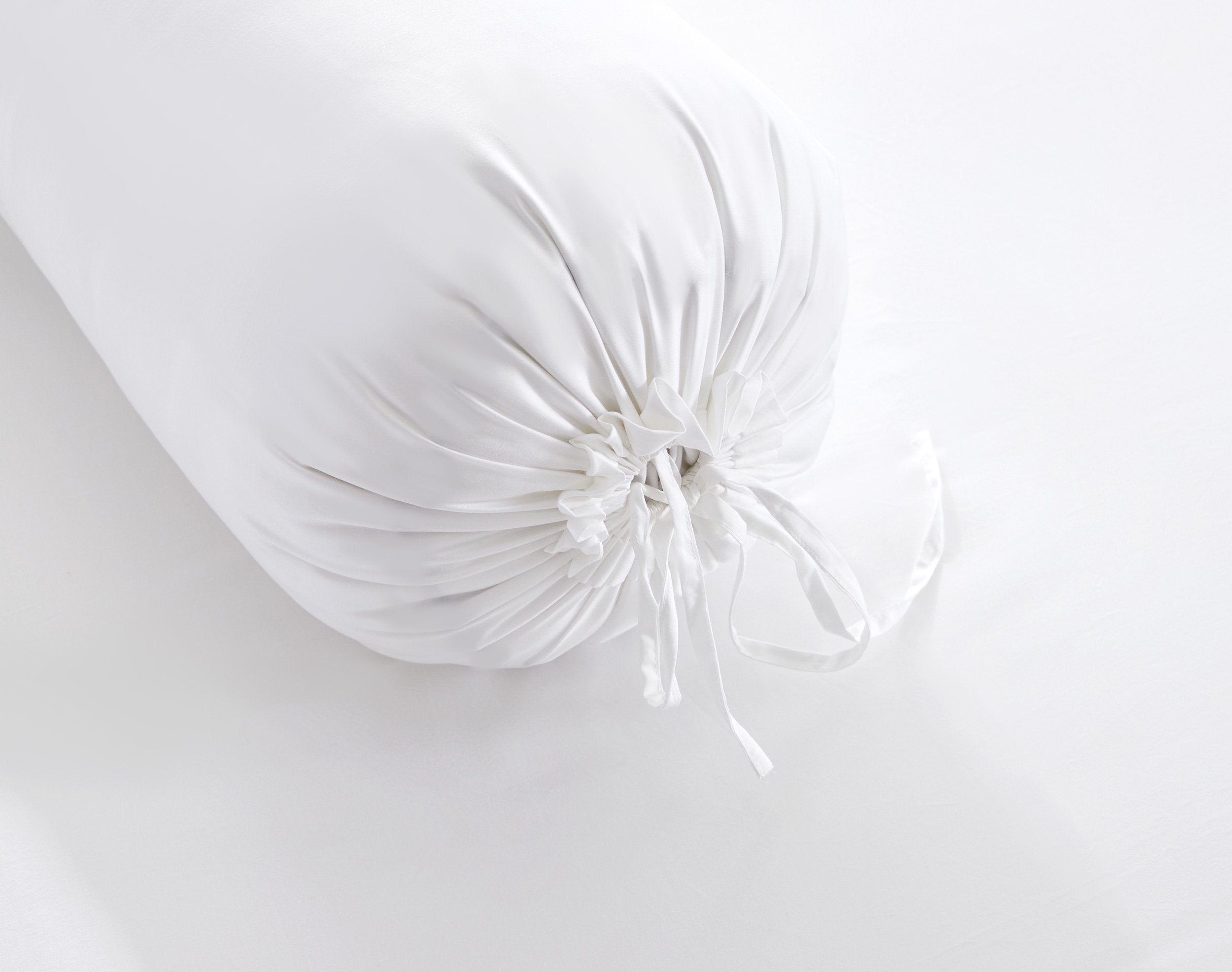 Prestigio™ Lucent White Fitted Sheet Set with Line Border - Luxury Hotel Quality Bedding for Home & Hospitality Use
