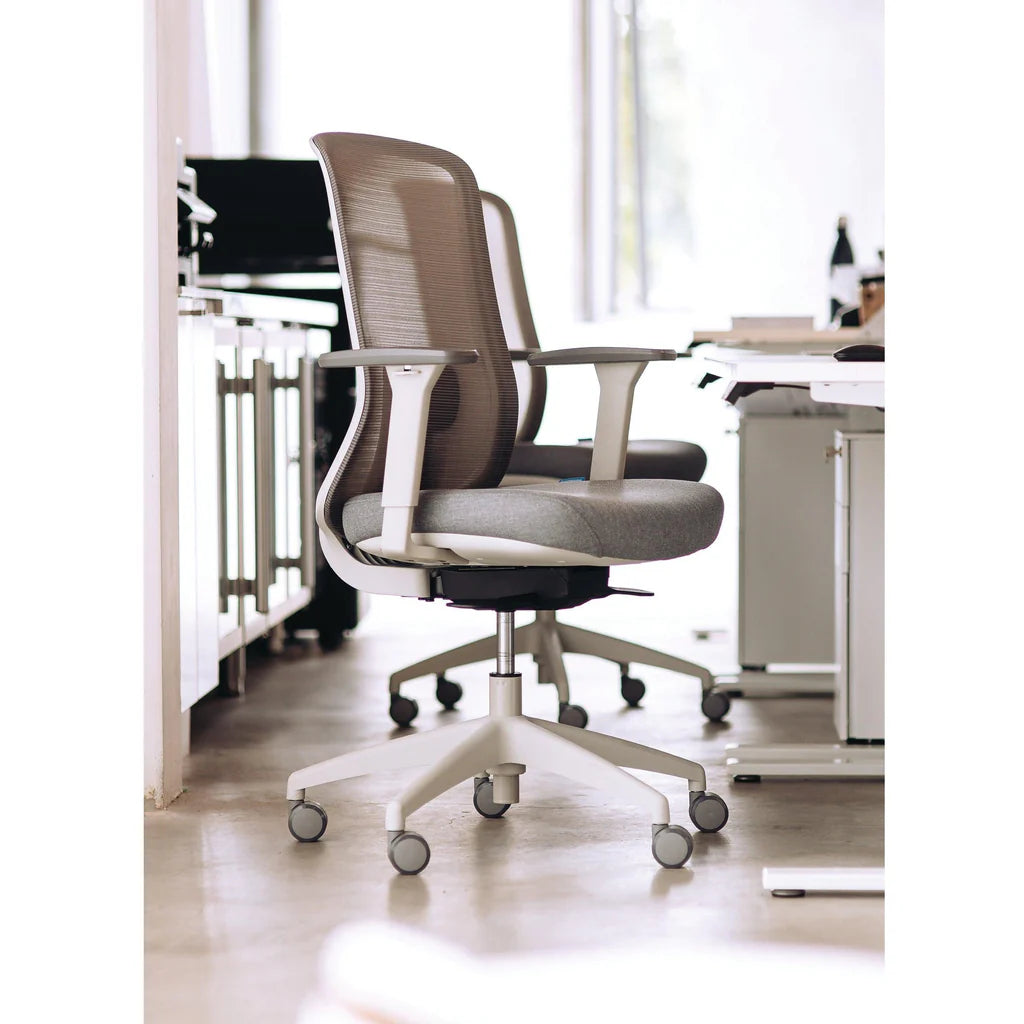 Ergonomic ELAN Mesh Back Office Chair with Adjustable Height and Lumbar Support - Perfect for Home Office, Gaming, and Workspace Comfort