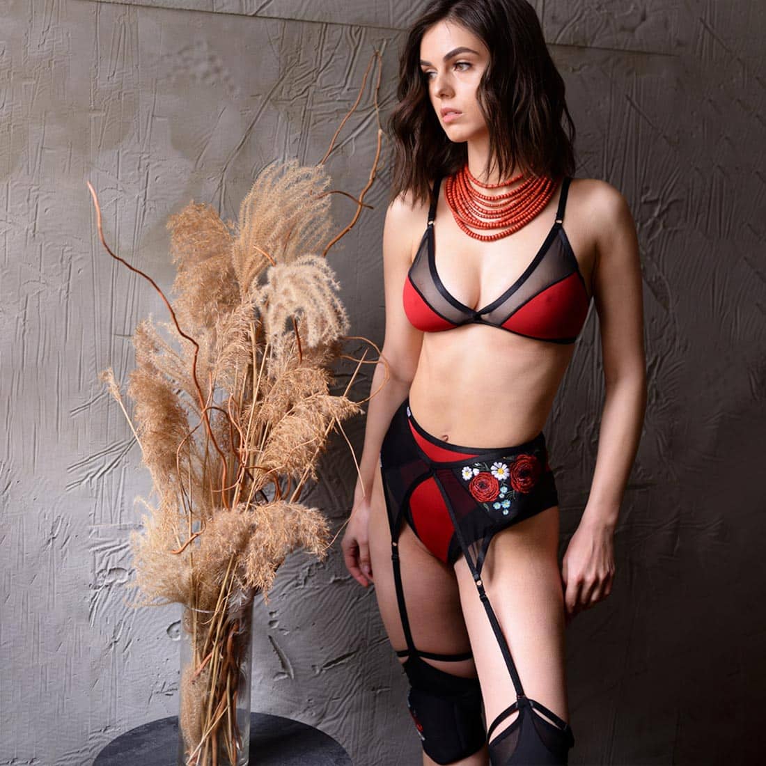 Lace Garter Belt for Women - Elegant and Comfortable Thigh High Stockings Holder - Perfect for Weddings, Lingerie, and Special Occasions