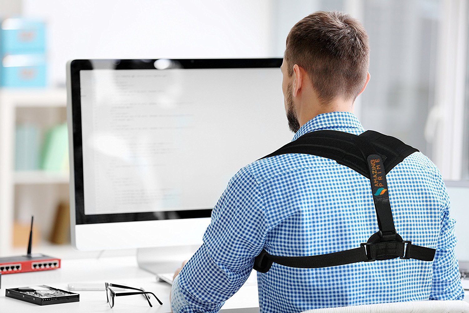 Best Back Support Brace & Posture Corrector for Men, Women & Teens - Relieve Slouching, Kyphosis, Back & Neck Pain - Includes FREE Underarm Pads - Ideal for Office Work, Driving, Gaming & Daily Activities