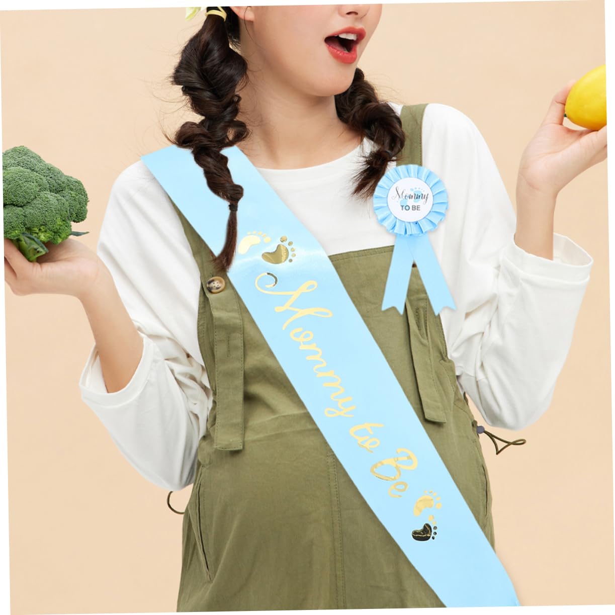 2 Sets Maternity Belt & Shower Badge Pins for Mom and Dad to Be - Comfortable Pregnancy Support & Gender Reveal Party Accessories - Perfect for Baby Showers, Maternity Photos, and Parenting Announcements