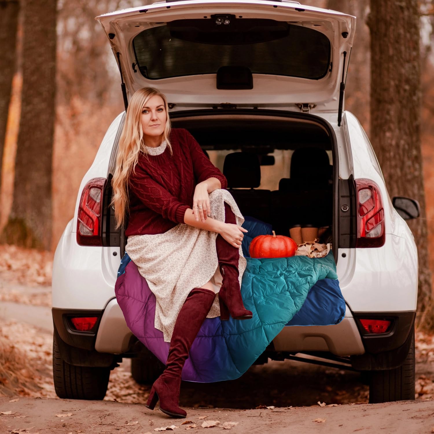 Packable Puffy Down Alternative Camping Blanket - Lightweight, Windproof Outdoor Blanket for Hiking, Backpacking, Beach, Picnic & Stadium (52x75 inches) - Perfect for Camping Trips, Outdoor Adventures & Sporting Events