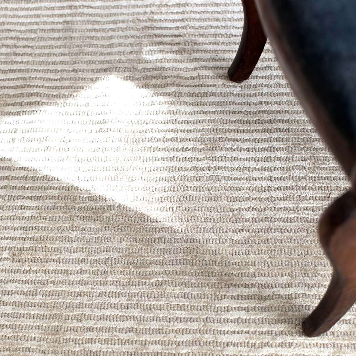 Dash & Albert Cut Stripe Ivory Hand Knotted Viscose/Wool Rug - Soft & Durable Living Room Area Rug for Home Decor & Cozy Bedroom Accent
