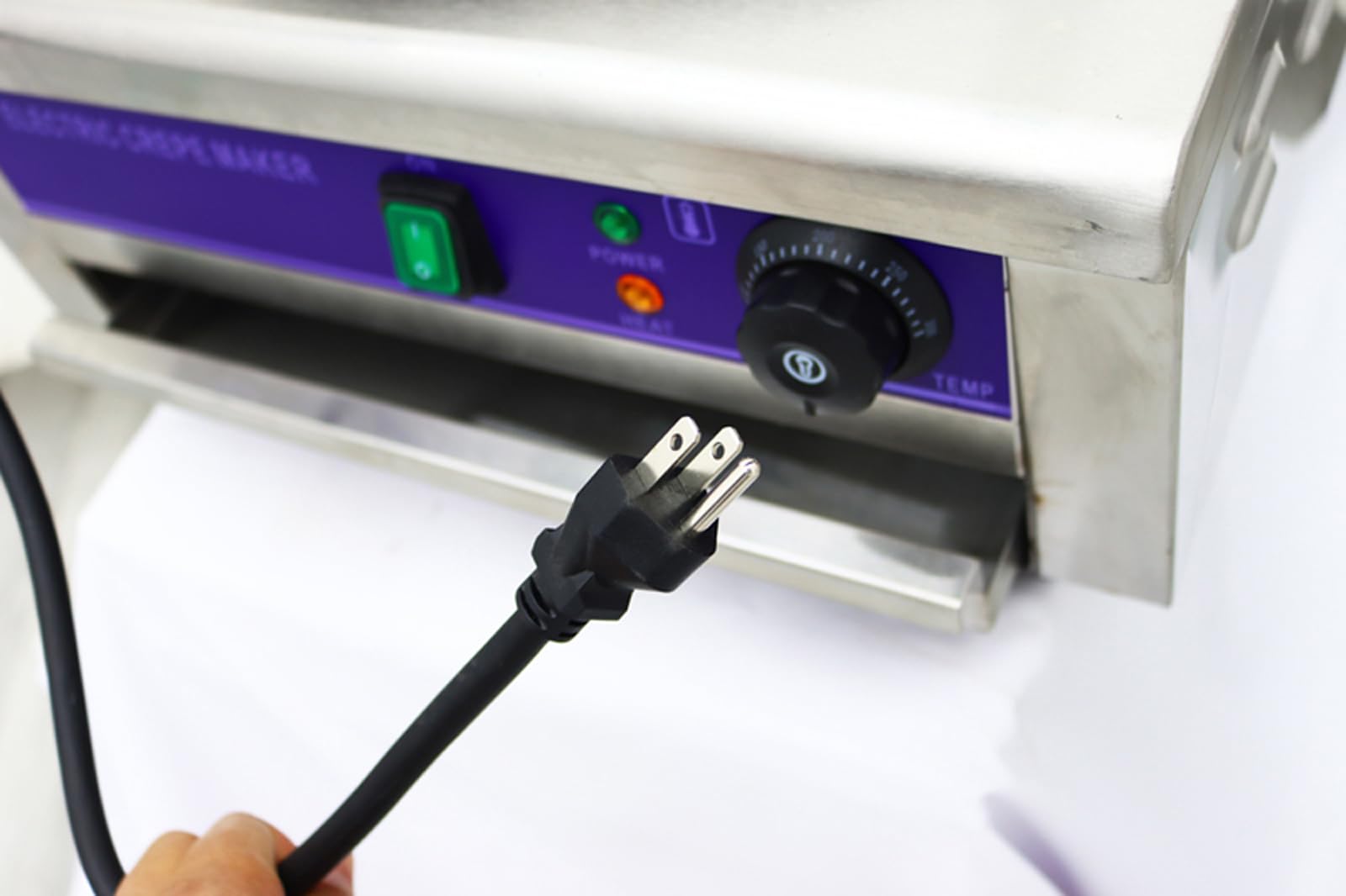 Commercial 2000W Electric Crepe Maker - 15.7