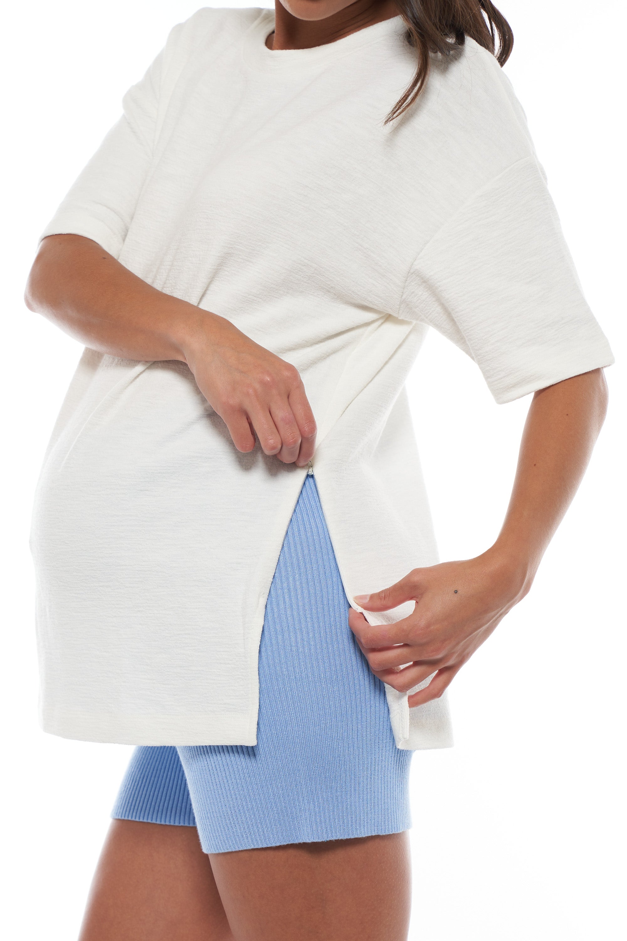Comfortable & Stylish Nursing Tee for Moms - Perfect for Breastfeeding, Pumping & Everyday Wear