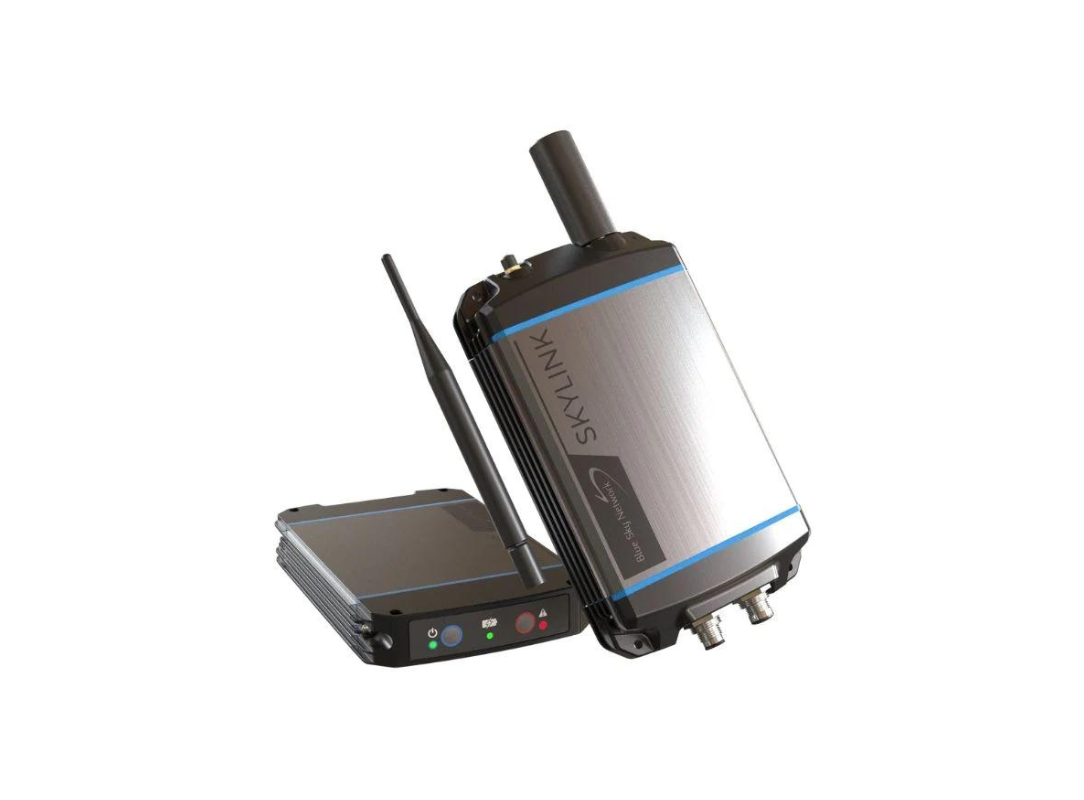 SkyLink 6100 Maritime Satellite Communication Kit - Reliable Offshore Internet Solution for Boats, Ships & Marine Adventures