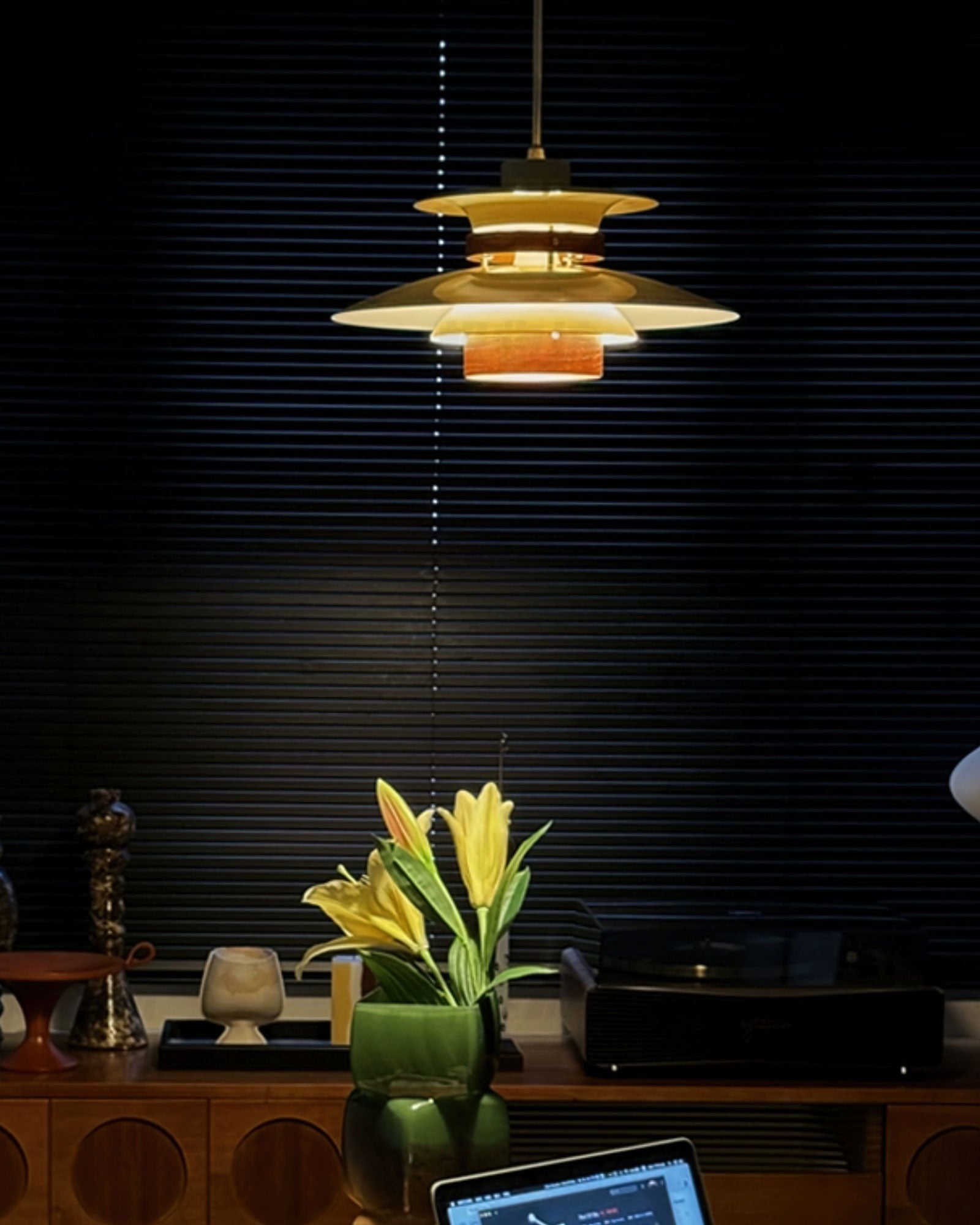 Mercero Modern Pendant Lamp - Stylish Hanging Light Fixture for Kitchen Island, Dining Room, and Living Room Decor