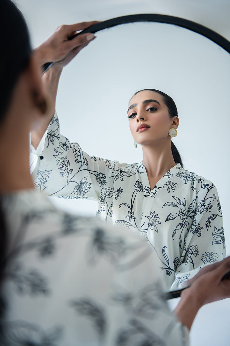 Stylish Ivory Maze Digital Printed Shirt for Men & Women | Trendy Casual Wear for Office, Date Night & Summer Outings